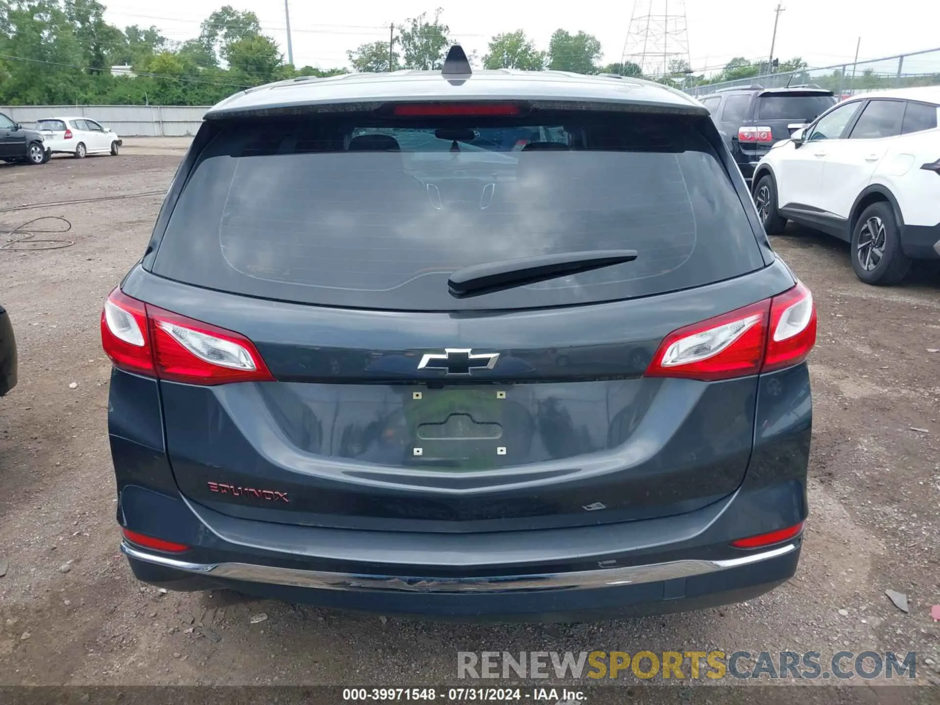 16 Photograph of a damaged car 2GNAXUEV1K6116045 CHEVROLET EQUINOX 2019
