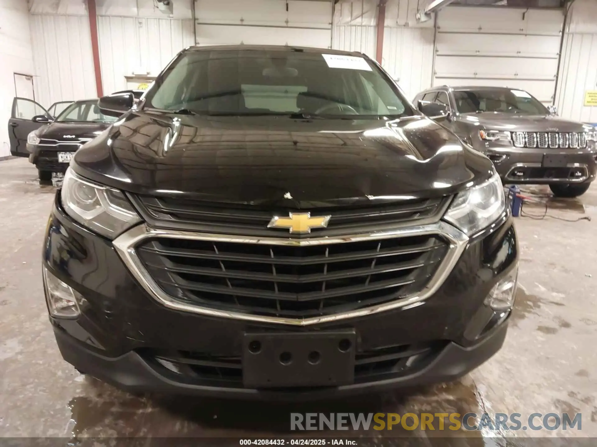 13 Photograph of a damaged car 2GNAXUEV1K6185169 CHEVROLET EQUINOX 2019