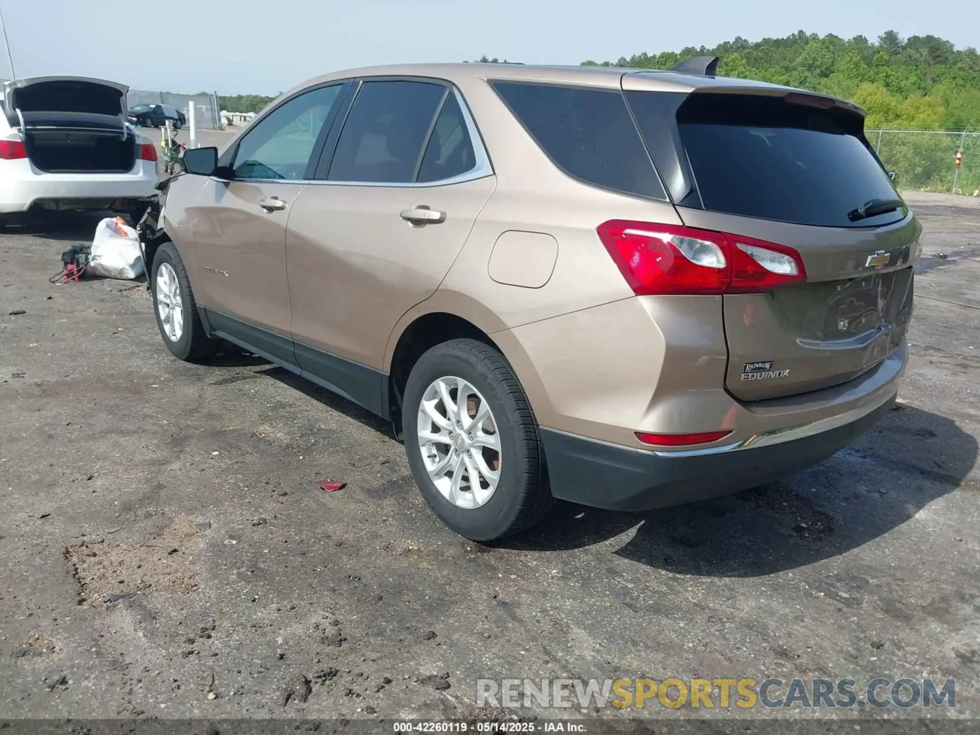 3 Photograph of a damaged car 2GNAXUEV1K6237013 CHEVROLET EQUINOX 2019
