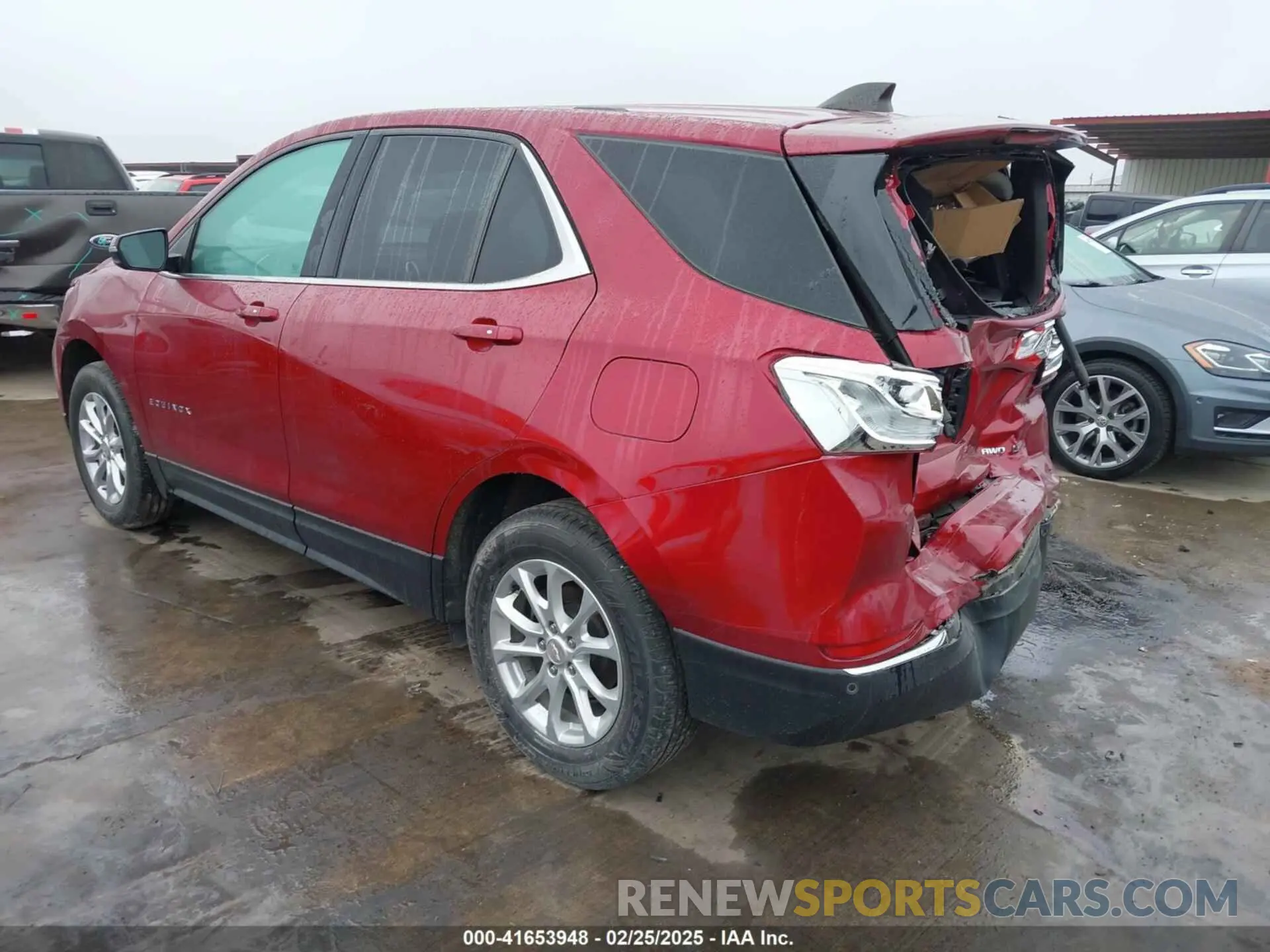 3 Photograph of a damaged car 2GNAXUEV1K6304337 CHEVROLET EQUINOX 2019