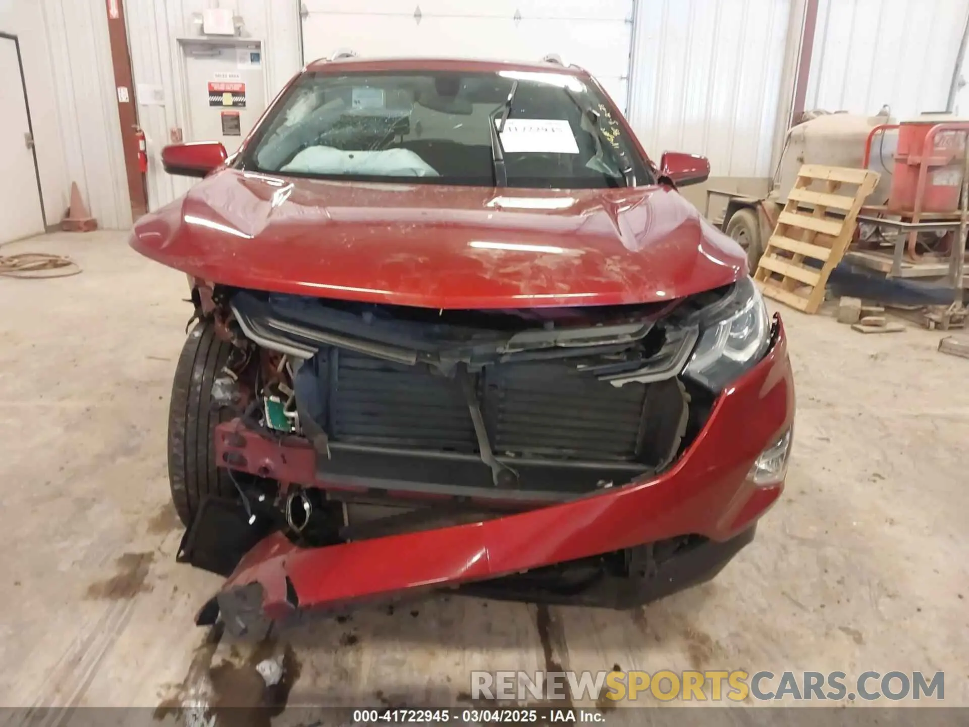 12 Photograph of a damaged car 2GNAXUEV2K6112697 CHEVROLET EQUINOX 2019