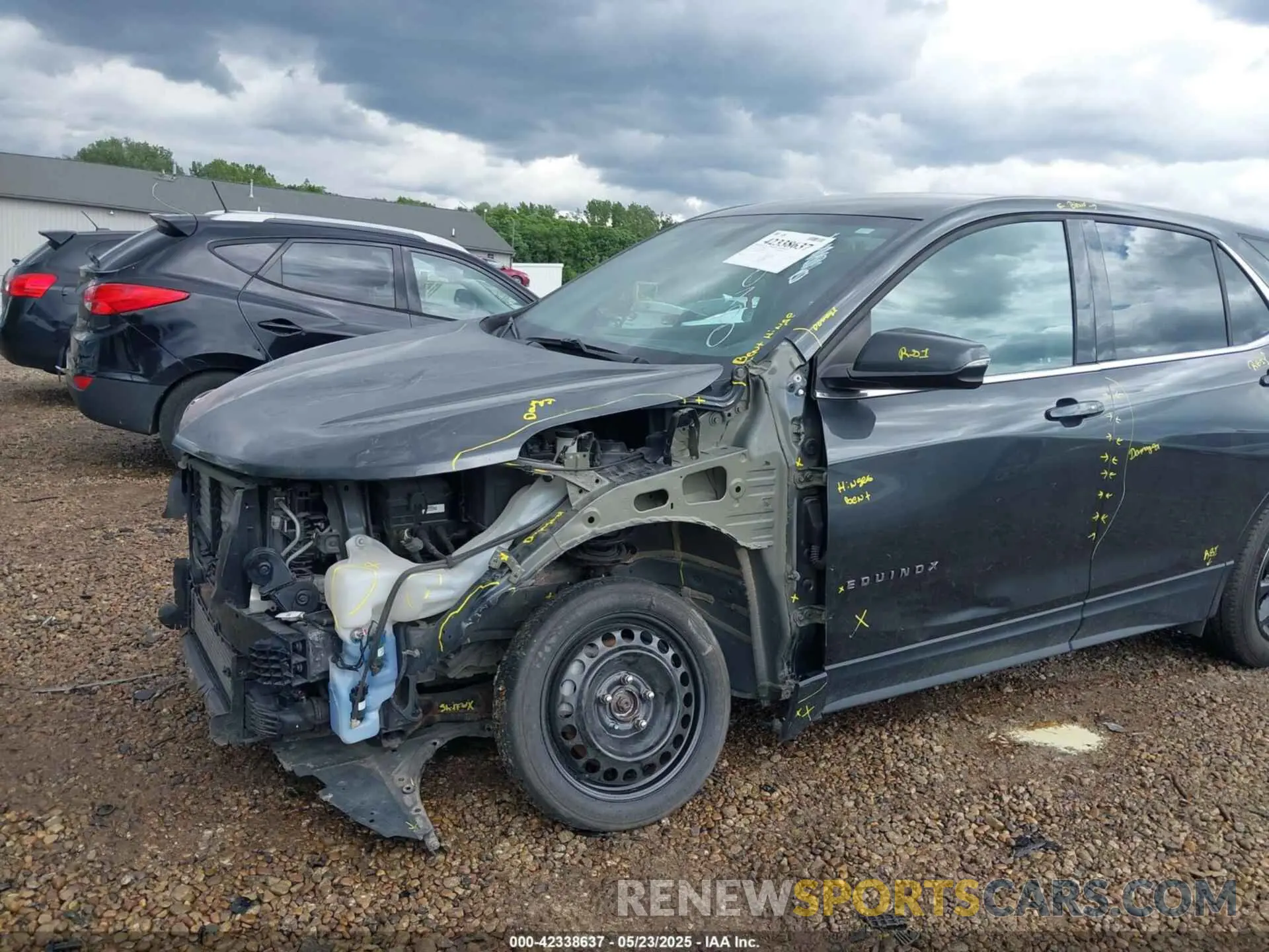 6 Photograph of a damaged car 2GNAXUEV2K6170700 CHEVROLET EQUINOX 2019