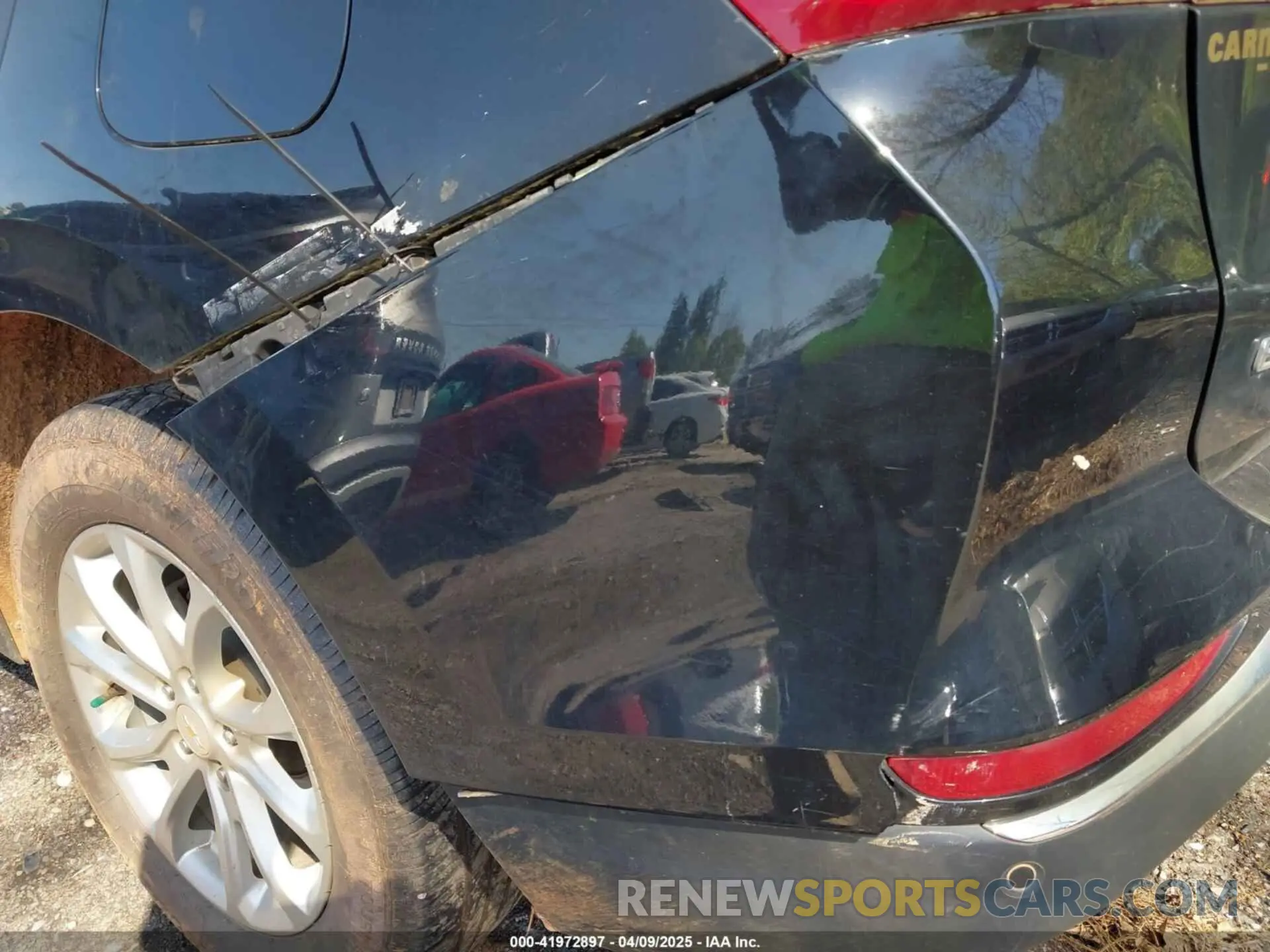 20 Photograph of a damaged car 2GNAXUEV2K6189571 CHEVROLET EQUINOX 2019