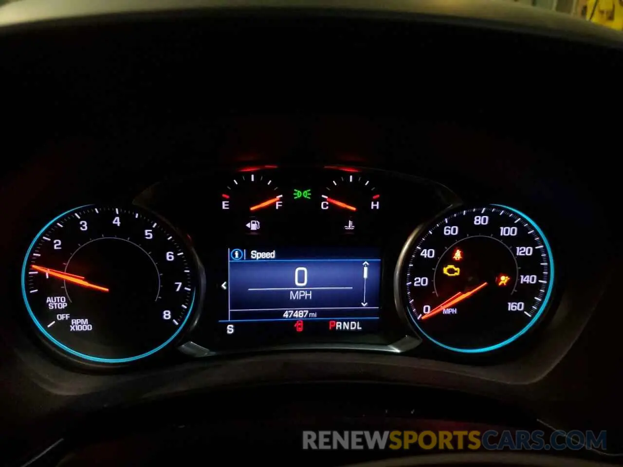 9 Photograph of a damaged car 2GNAXUEV2K6193894 CHEVROLET EQUINOX 2019