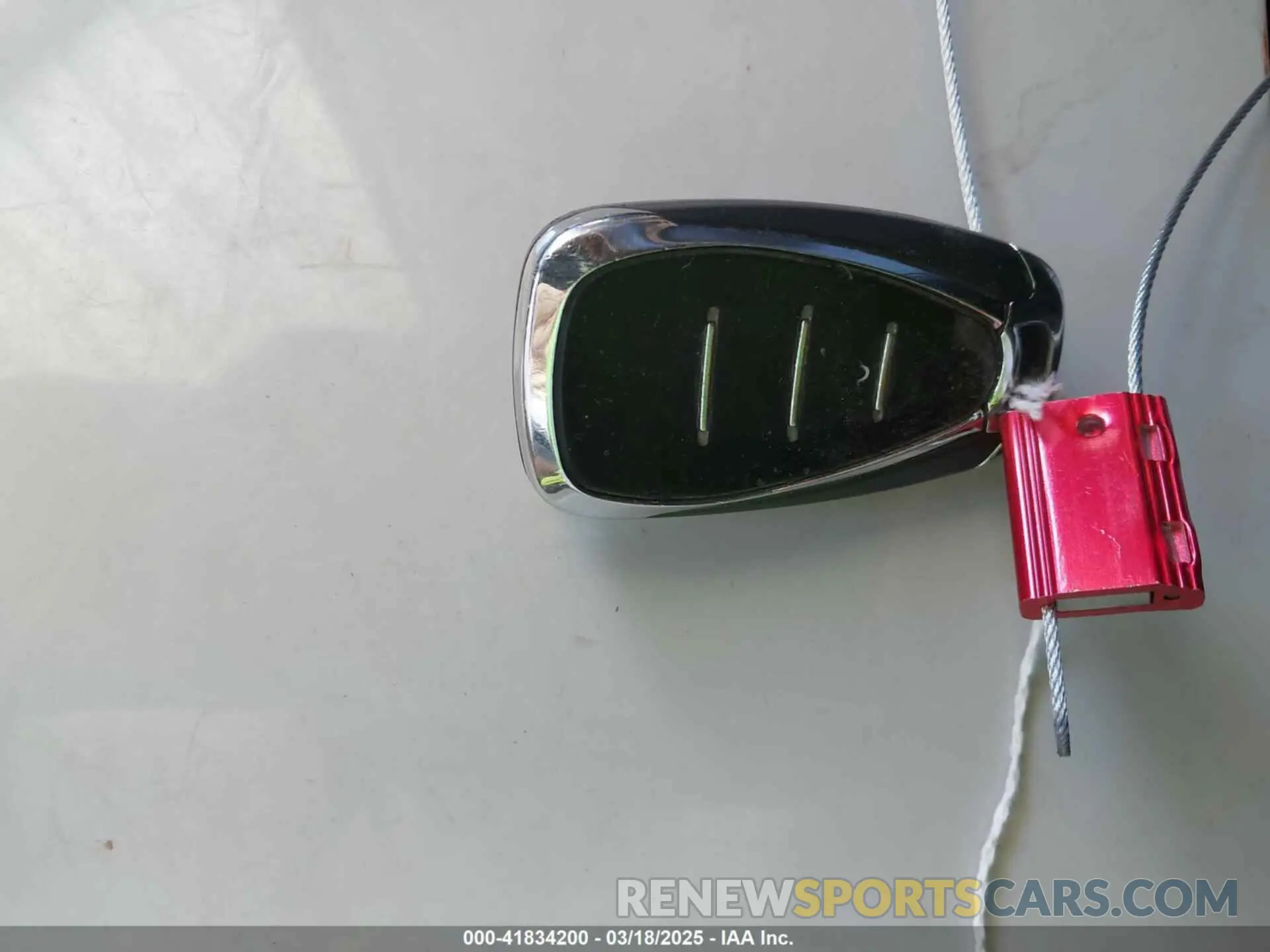 11 Photograph of a damaged car 2GNAXUEV2K6197850 CHEVROLET EQUINOX 2019