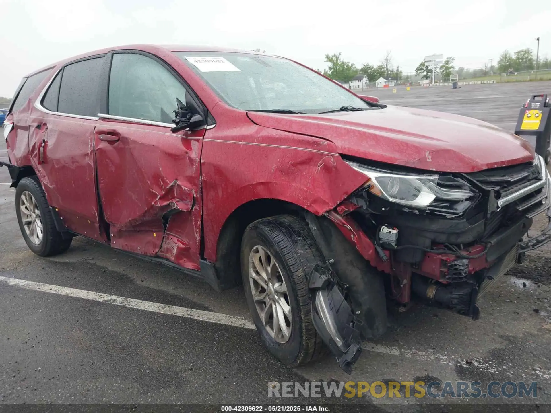 1 Photograph of a damaged car 2GNAXUEV2K6223153 CHEVROLET EQUINOX 2019