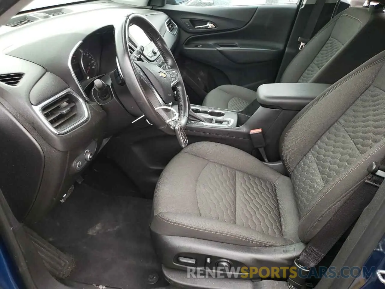 7 Photograph of a damaged car 2GNAXUEV2K6227025 CHEVROLET EQUINOX 2019