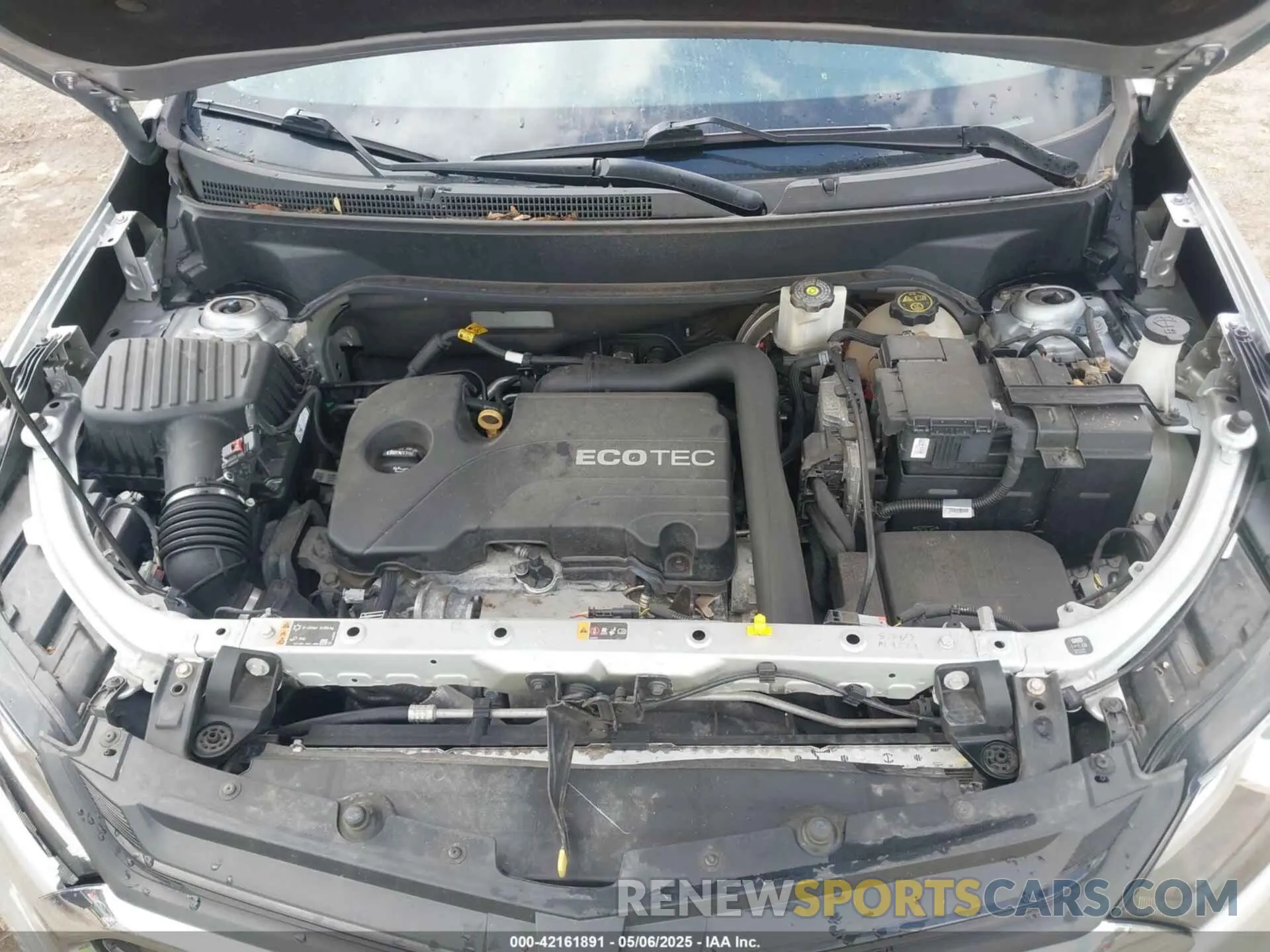 10 Photograph of a damaged car 2GNAXUEV2K6235836 CHEVROLET EQUINOX 2019