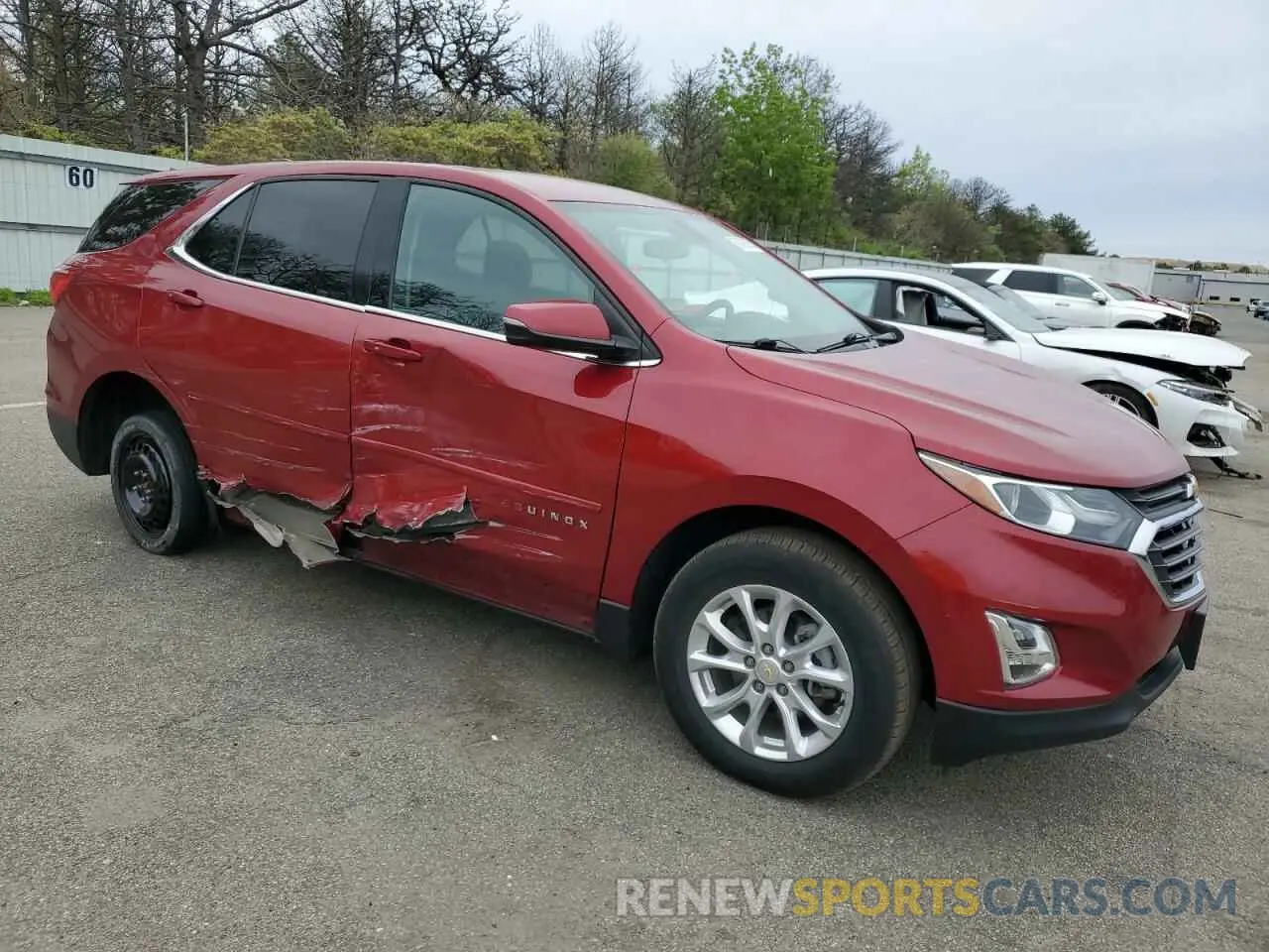 4 Photograph of a damaged car 2GNAXUEV2K6278900 CHEVROLET EQUINOX 2019