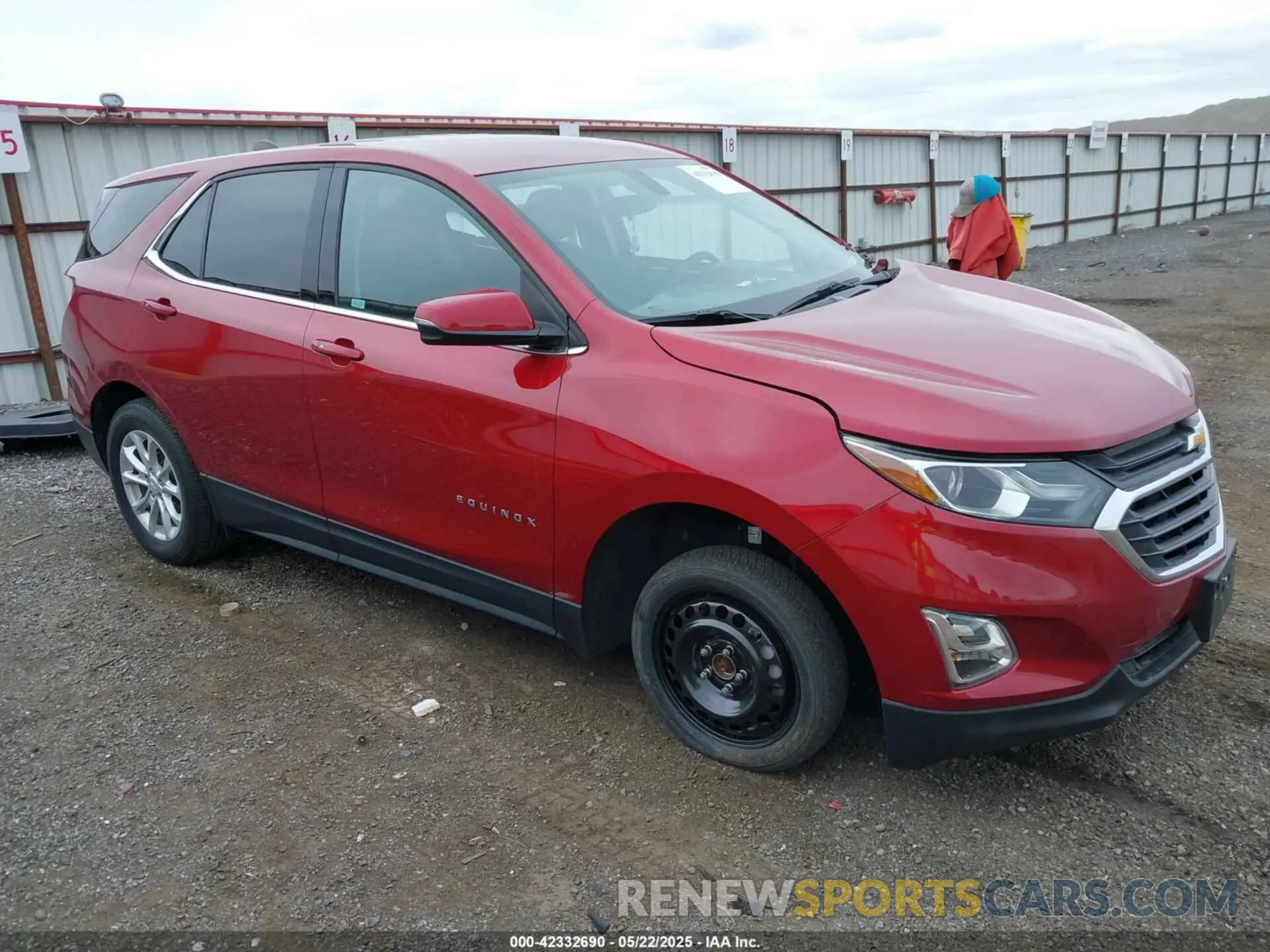1 Photograph of a damaged car 2GNAXUEV3K6225994 CHEVROLET EQUINOX 2019