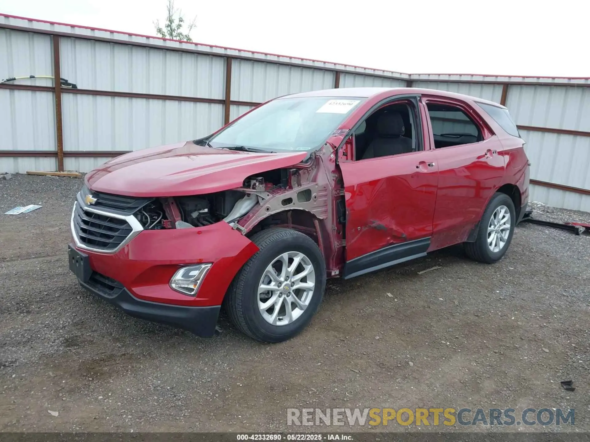 2 Photograph of a damaged car 2GNAXUEV3K6225994 CHEVROLET EQUINOX 2019