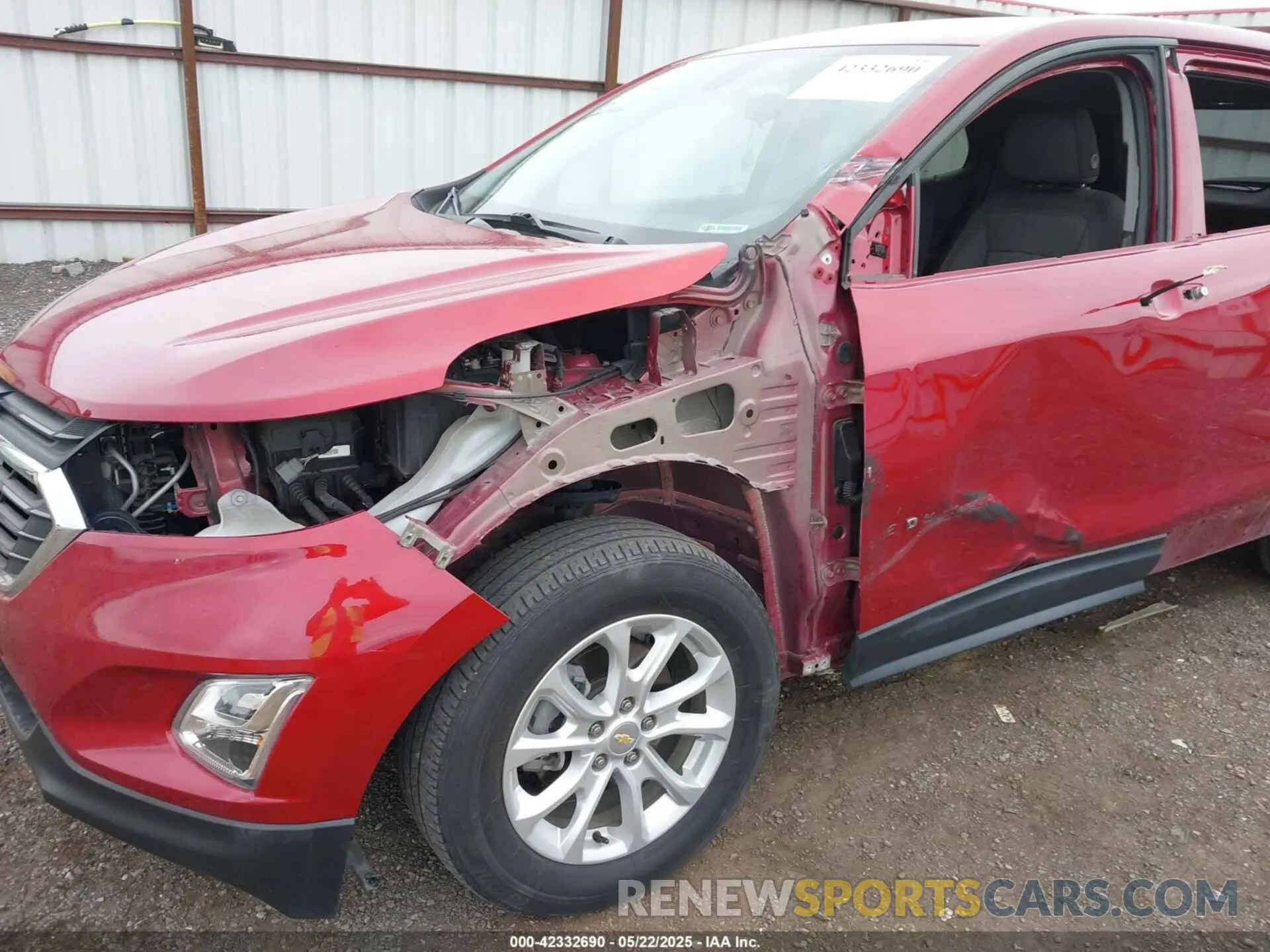 6 Photograph of a damaged car 2GNAXUEV3K6225994 CHEVROLET EQUINOX 2019