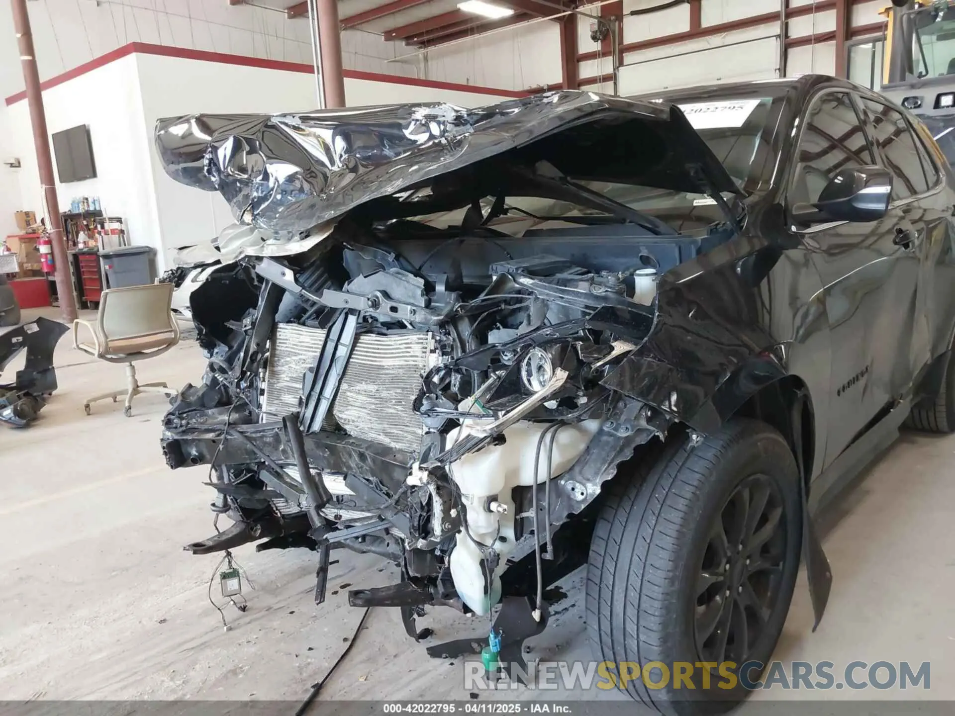 6 Photograph of a damaged car 2GNAXUEV3K6228796 CHEVROLET EQUINOX 2019