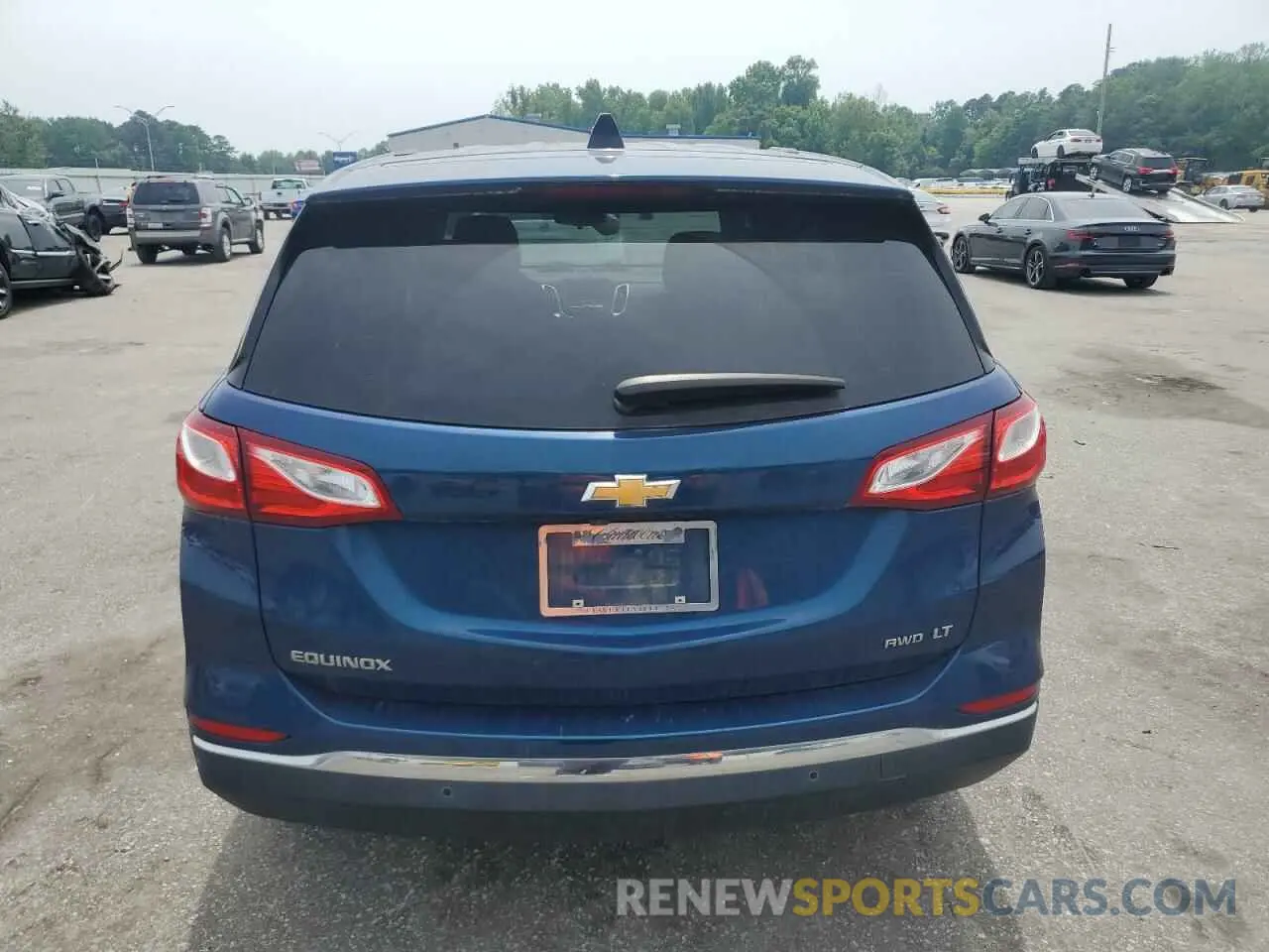 6 Photograph of a damaged car 2GNAXUEV4K6113365 CHEVROLET EQUINOX 2019