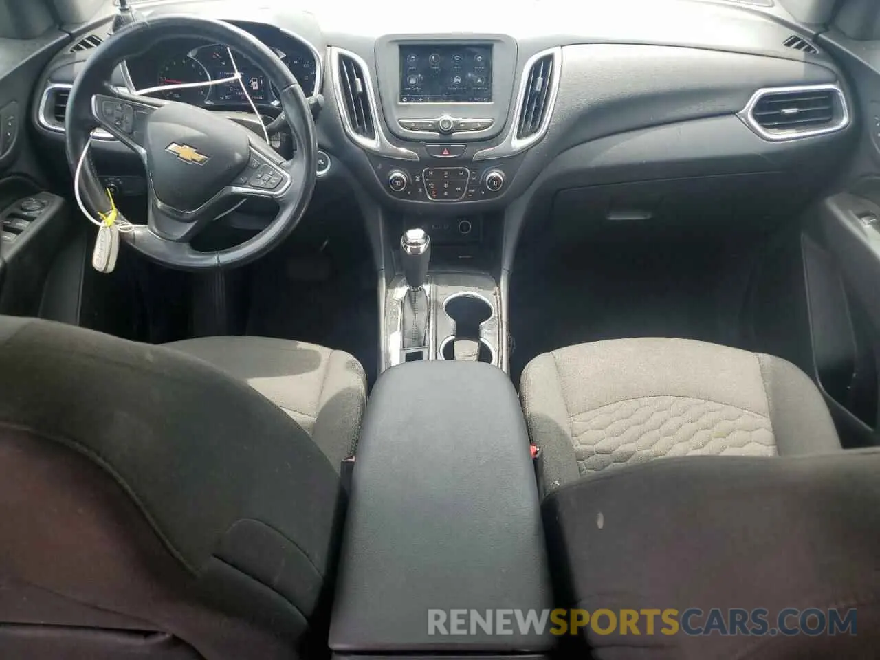 8 Photograph of a damaged car 2GNAXUEV4K6113365 CHEVROLET EQUINOX 2019