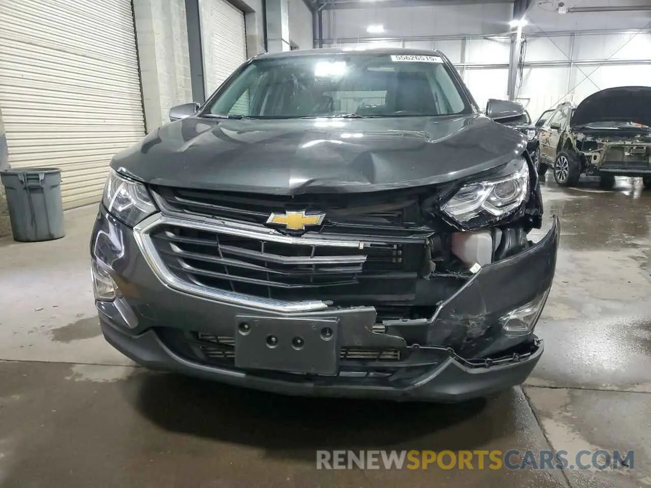 5 Photograph of a damaged car 2GNAXUEV4K6173078 CHEVROLET EQUINOX 2019