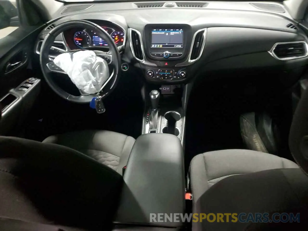 8 Photograph of a damaged car 2GNAXUEV4K6173078 CHEVROLET EQUINOX 2019
