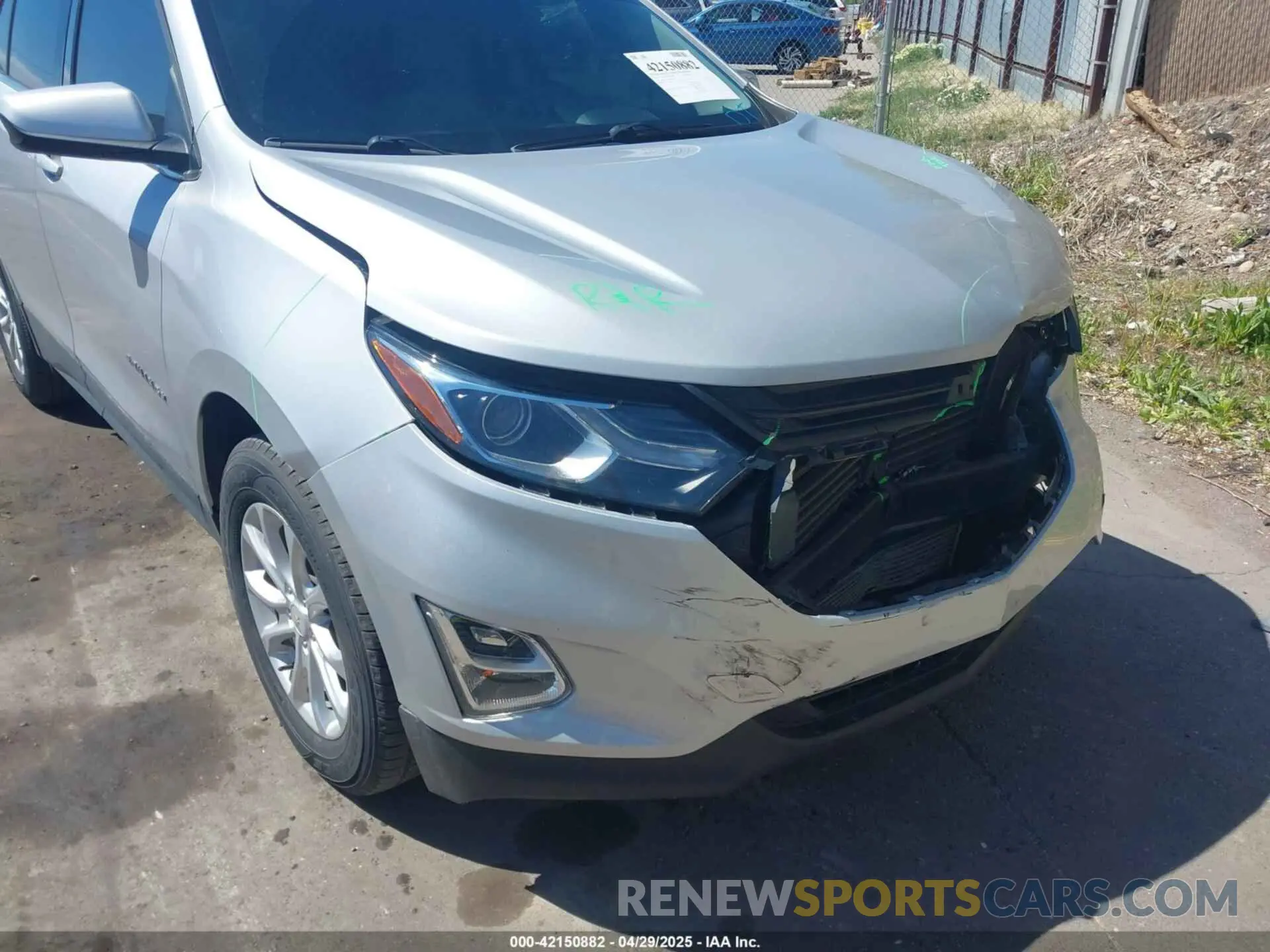 6 Photograph of a damaged car 2GNAXUEV4K6176675 CHEVROLET EQUINOX 2019