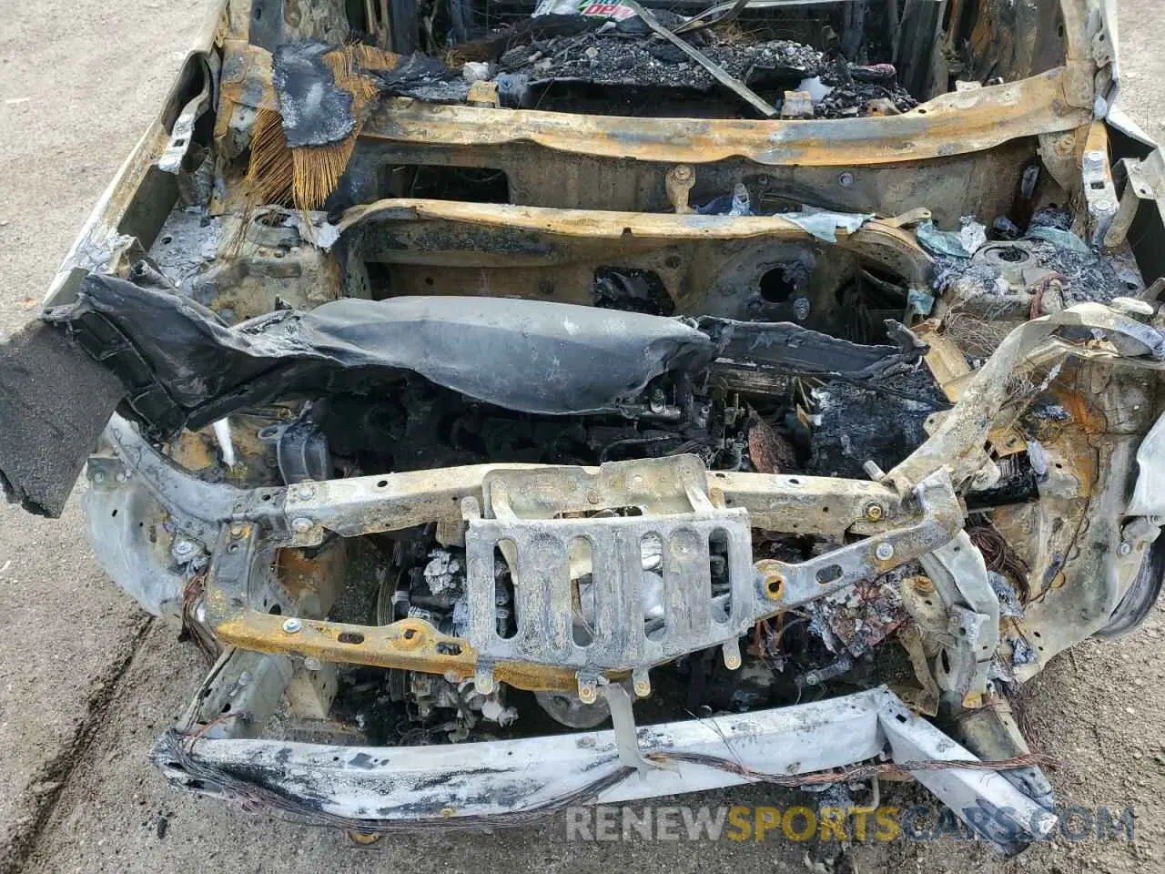 13 Photograph of a damaged car 2GNAXUEV4K6183092 CHEVROLET EQUINOX 2019
