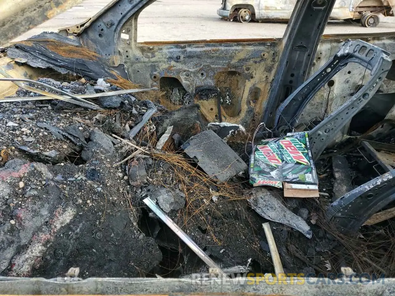 7 Photograph of a damaged car 2GNAXUEV4K6183092 CHEVROLET EQUINOX 2019