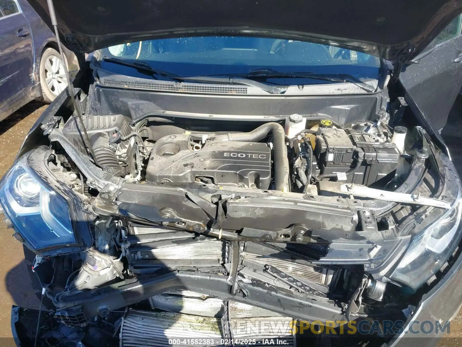 10 Photograph of a damaged car 2GNAXUEV4K6187658 CHEVROLET EQUINOX 2019
