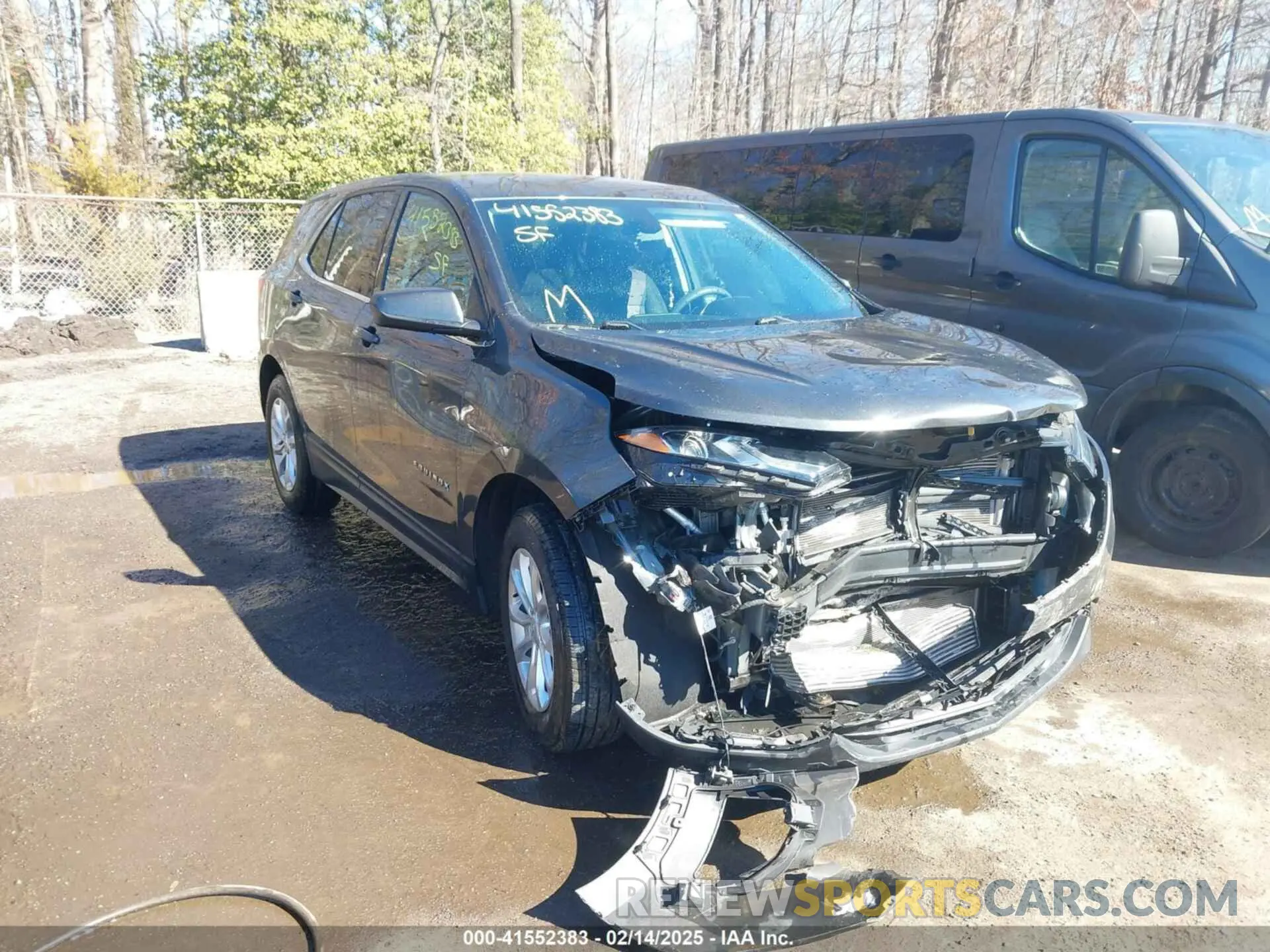 6 Photograph of a damaged car 2GNAXUEV4K6187658 CHEVROLET EQUINOX 2019