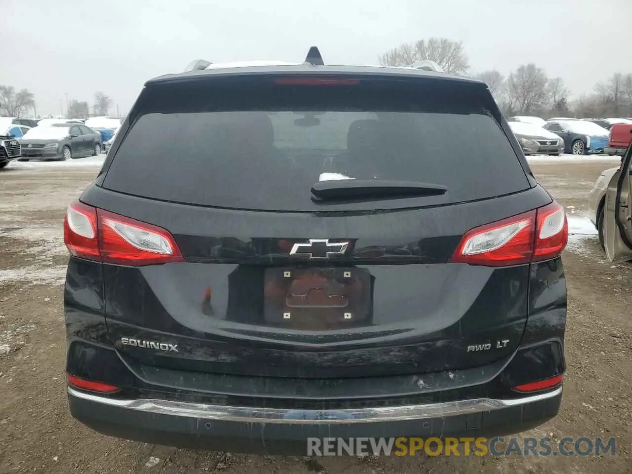 6 Photograph of a damaged car 2GNAXUEV4K6225387 CHEVROLET EQUINOX 2019