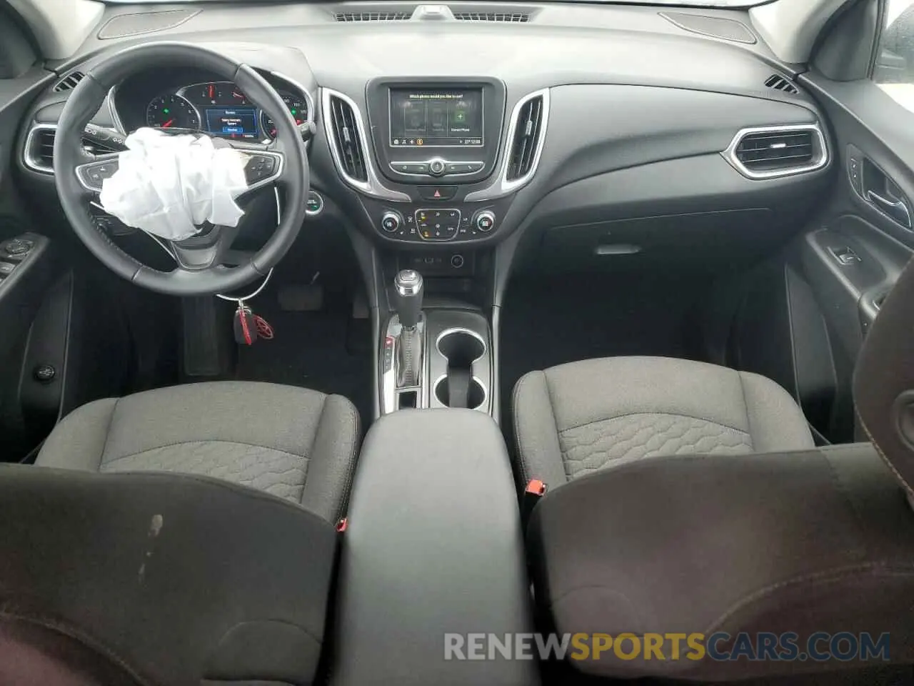8 Photograph of a damaged car 2GNAXUEV4K6225387 CHEVROLET EQUINOX 2019