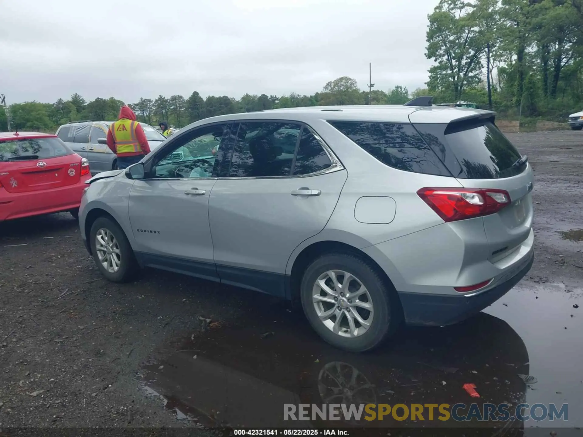 14 Photograph of a damaged car 2GNAXUEV4K6254436 CHEVROLET EQUINOX 2019