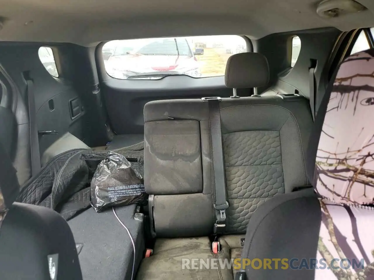 10 Photograph of a damaged car 2GNAXUEV4K6277182 CHEVROLET EQUINOX 2019