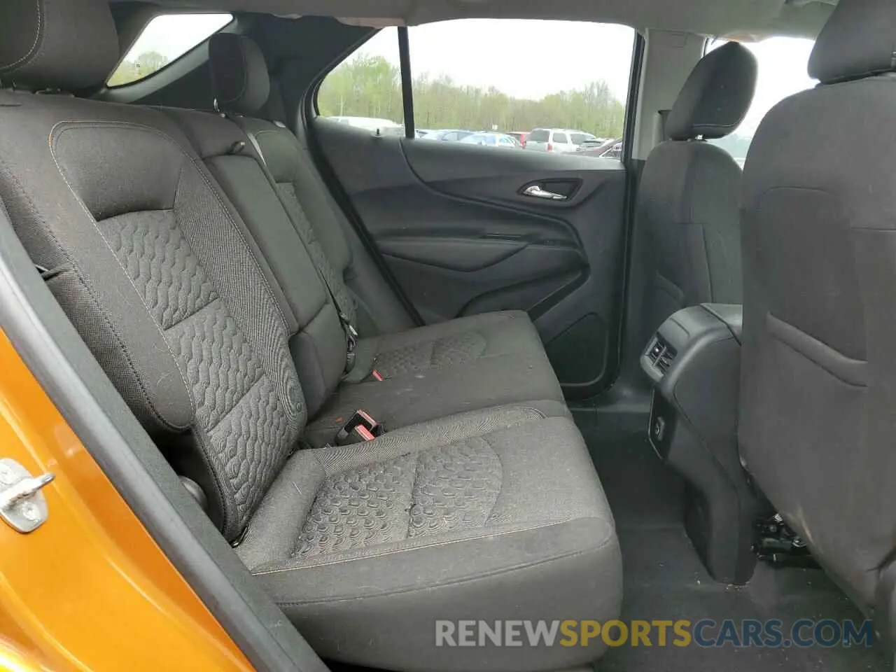 11 Photograph of a damaged car 2GNAXUEV5K6110619 CHEVROLET EQUINOX 2019