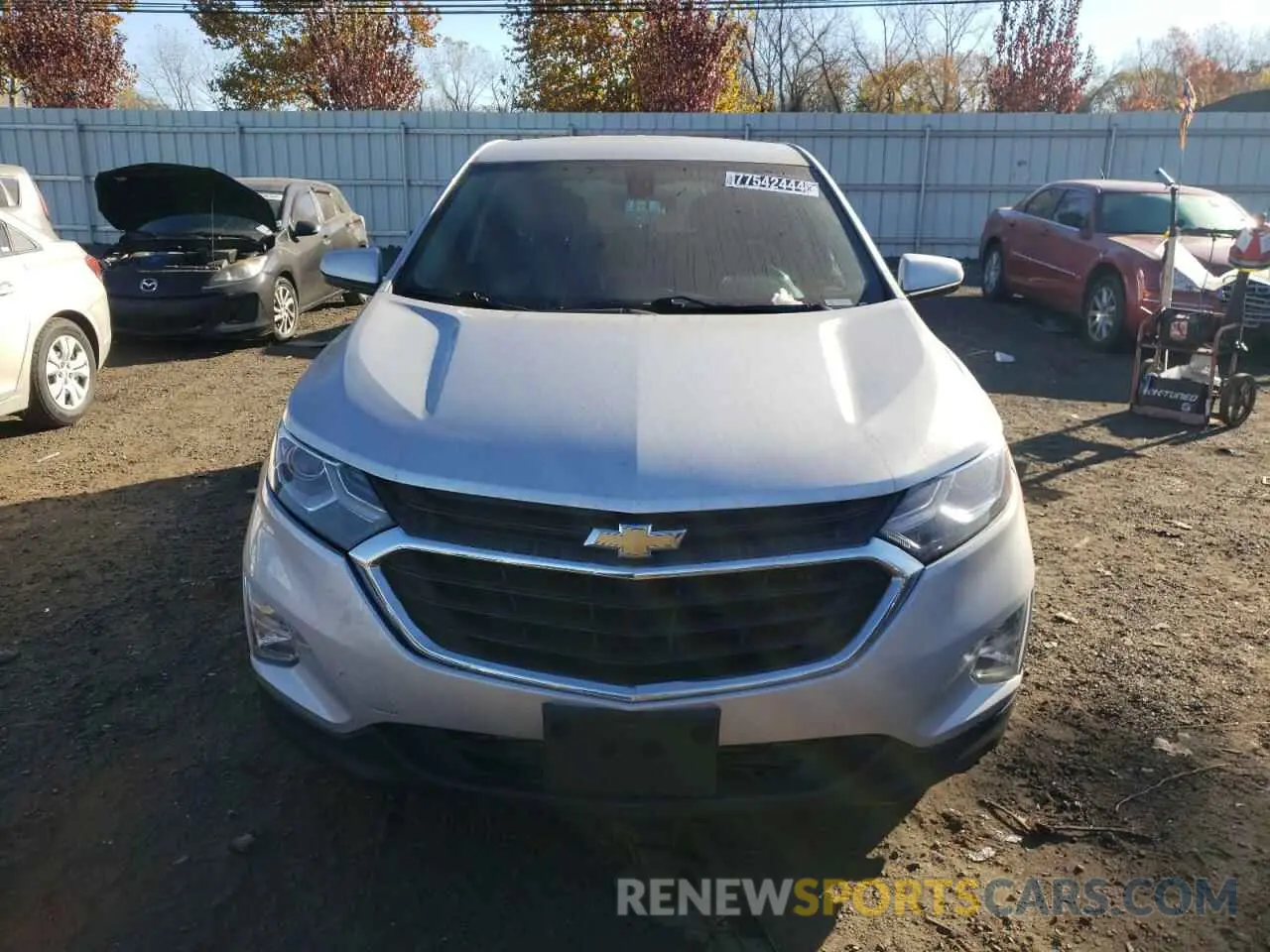 5 Photograph of a damaged car 2GNAXUEV5K6169377 CHEVROLET EQUINOX 2019