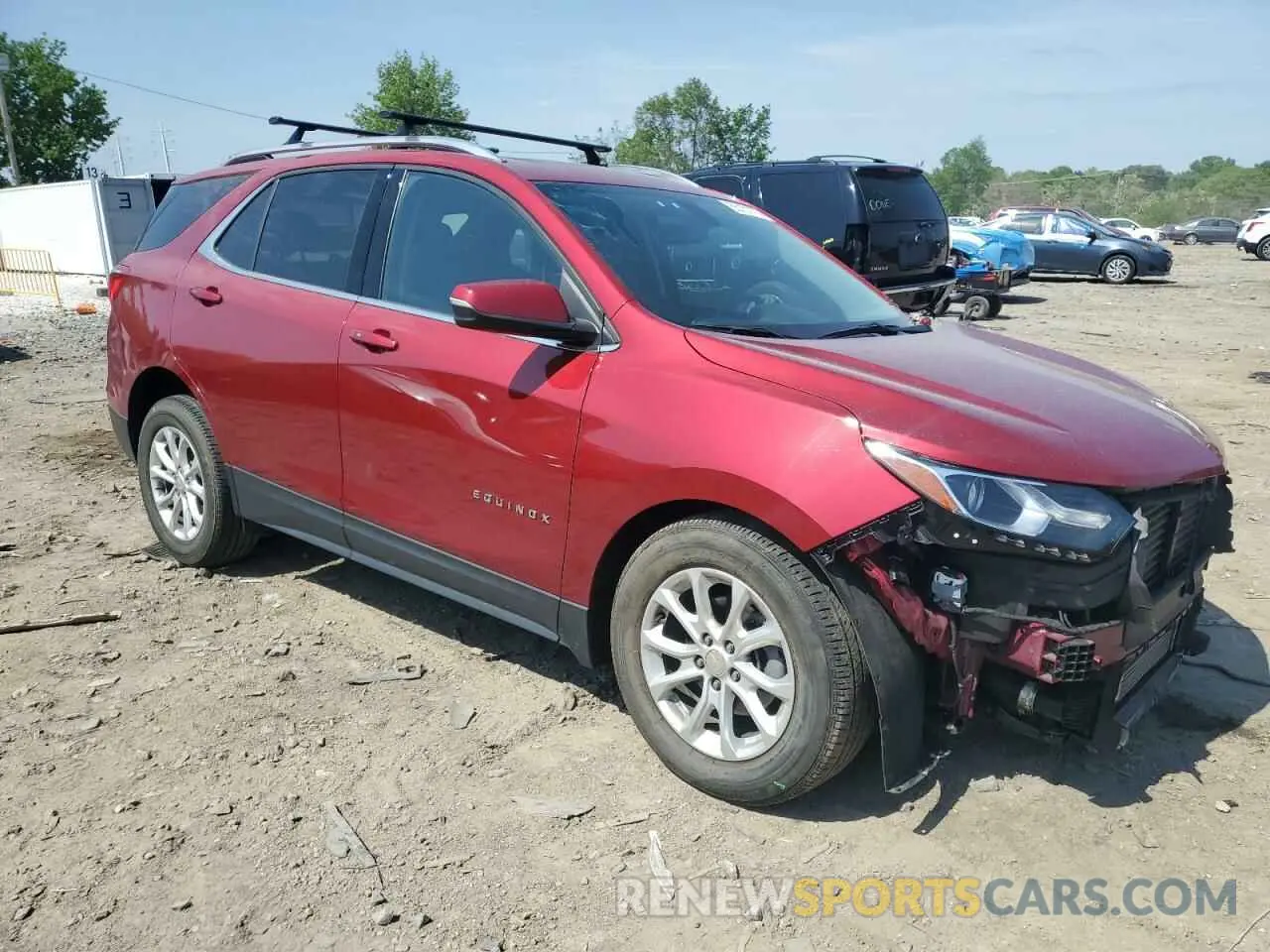 4 Photograph of a damaged car 2GNAXUEV5K6212373 CHEVROLET EQUINOX 2019