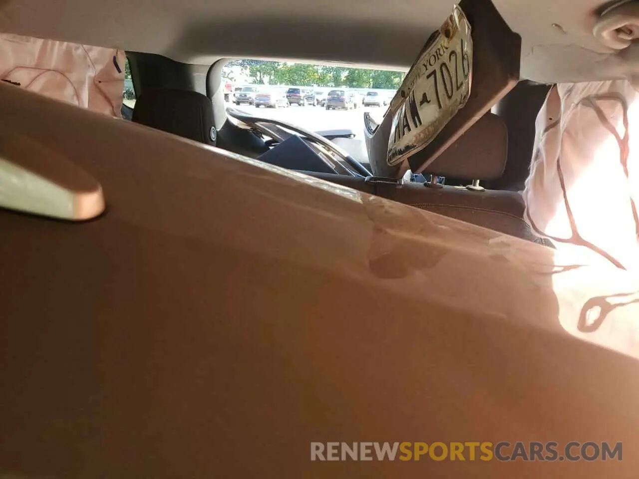 10 Photograph of a damaged car 2GNAXUEV5K6250413 CHEVROLET EQUINOX 2019