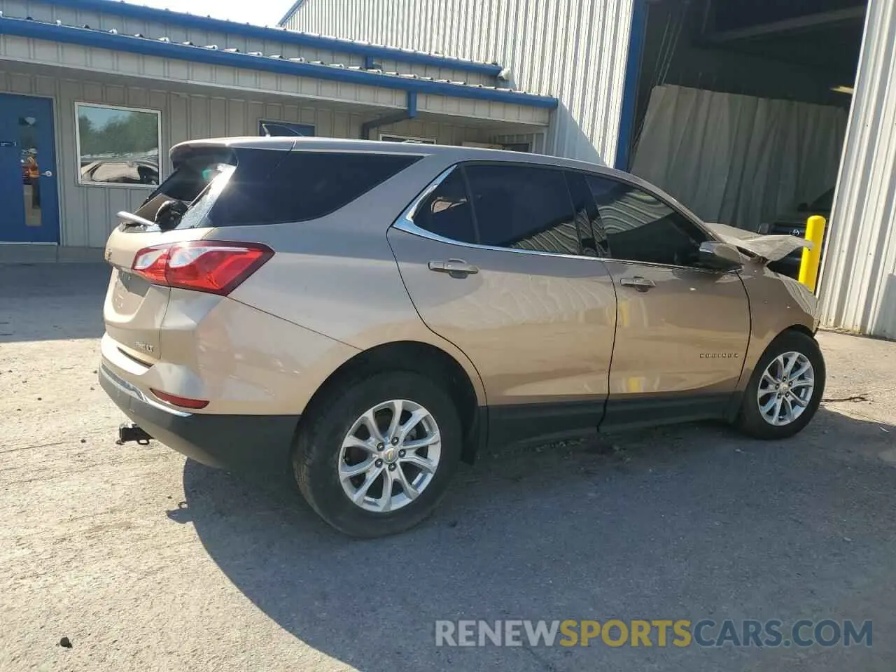 3 Photograph of a damaged car 2GNAXUEV5K6250413 CHEVROLET EQUINOX 2019