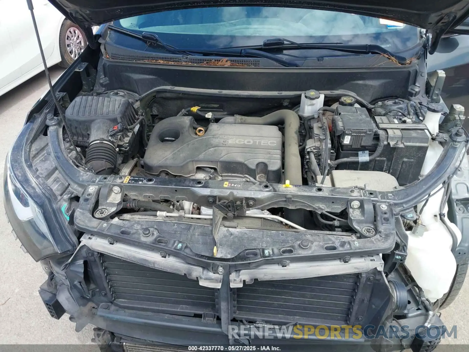 10 Photograph of a damaged car 2GNAXUEV5K6254431 CHEVROLET EQUINOX 2019