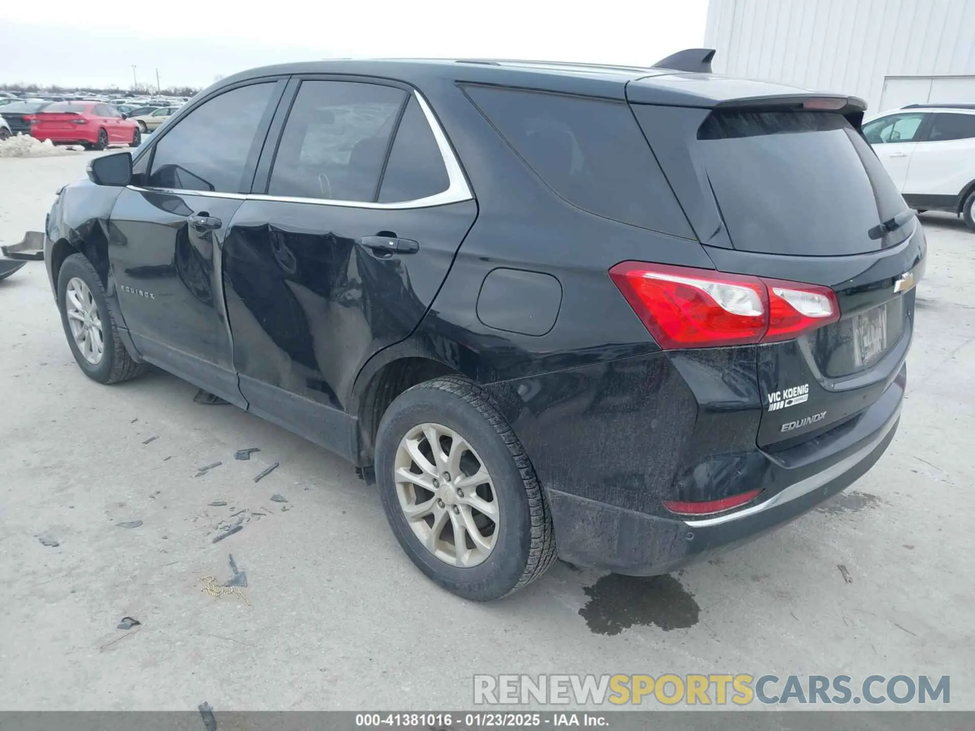 3 Photograph of a damaged car 2GNAXUEV5K6255479 CHEVROLET EQUINOX 2019