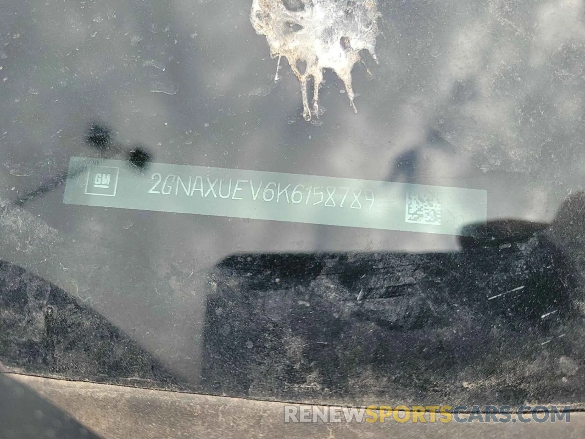 19 Photograph of a damaged car 2GNAXUEV6K6158789 CHEVROLET EQUINOX 2019