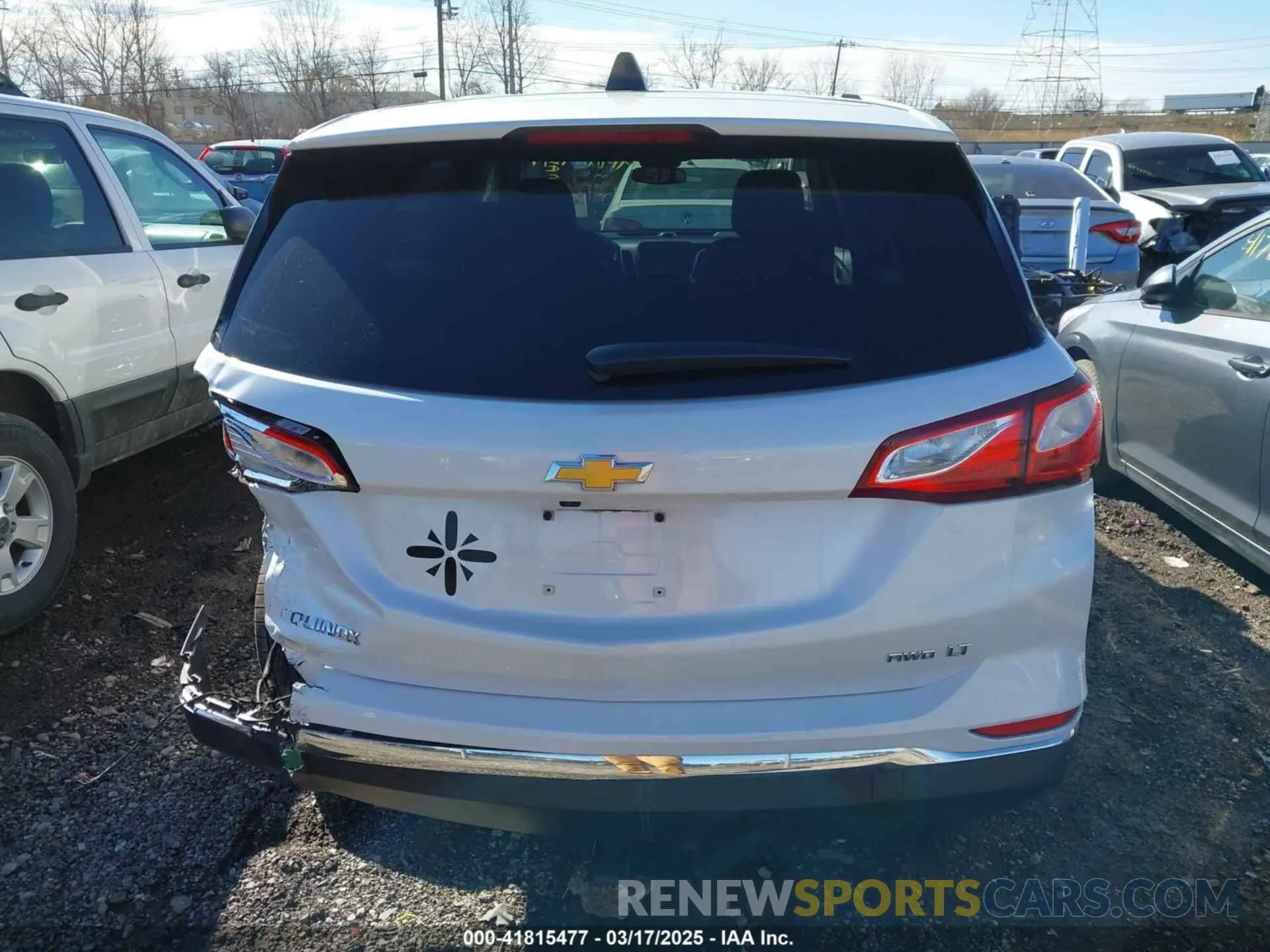 16 Photograph of a damaged car 2GNAXUEV6K6183367 CHEVROLET EQUINOX 2019