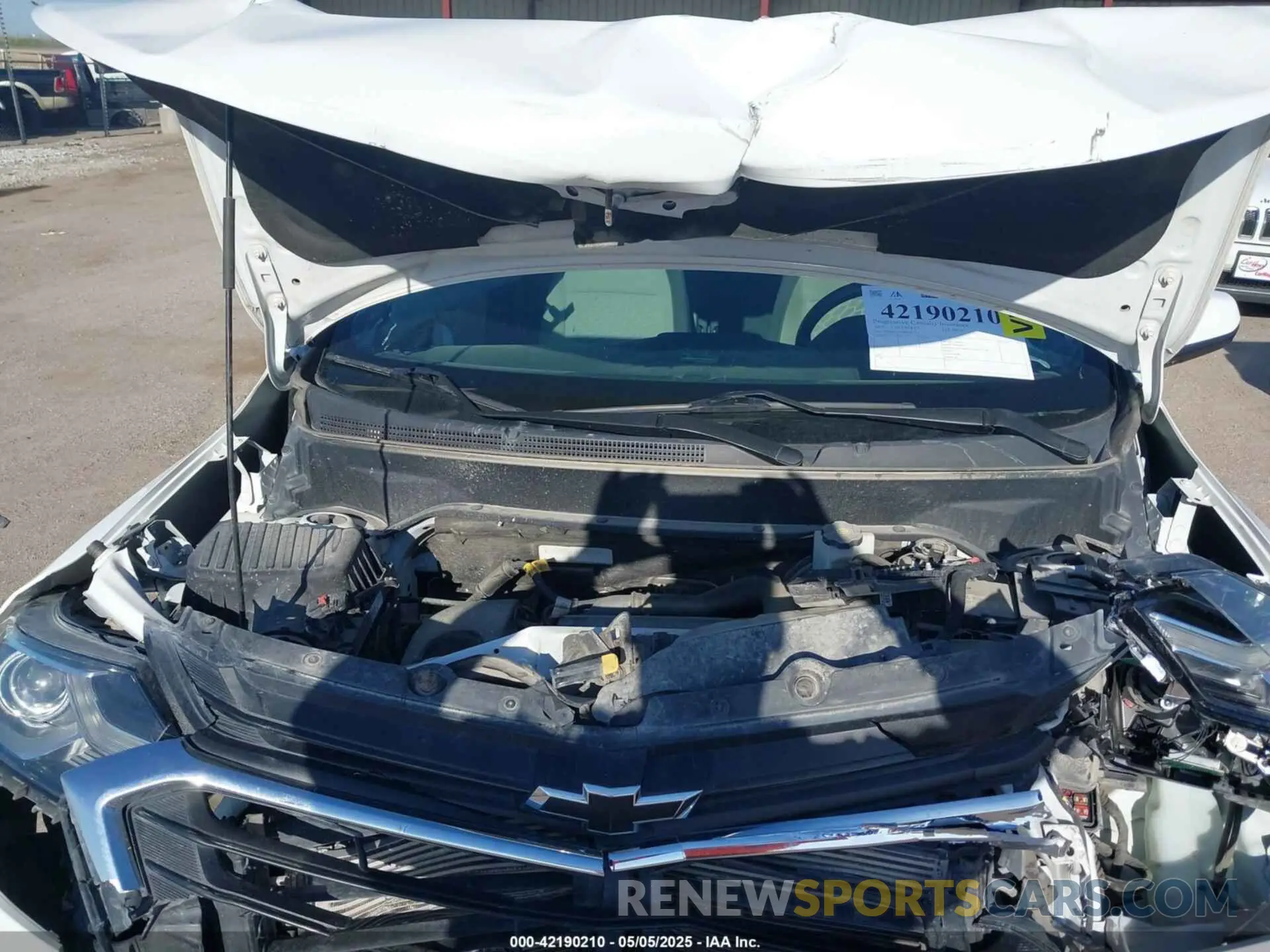10 Photograph of a damaged car 2GNAXUEV6K6184213 CHEVROLET EQUINOX 2019
