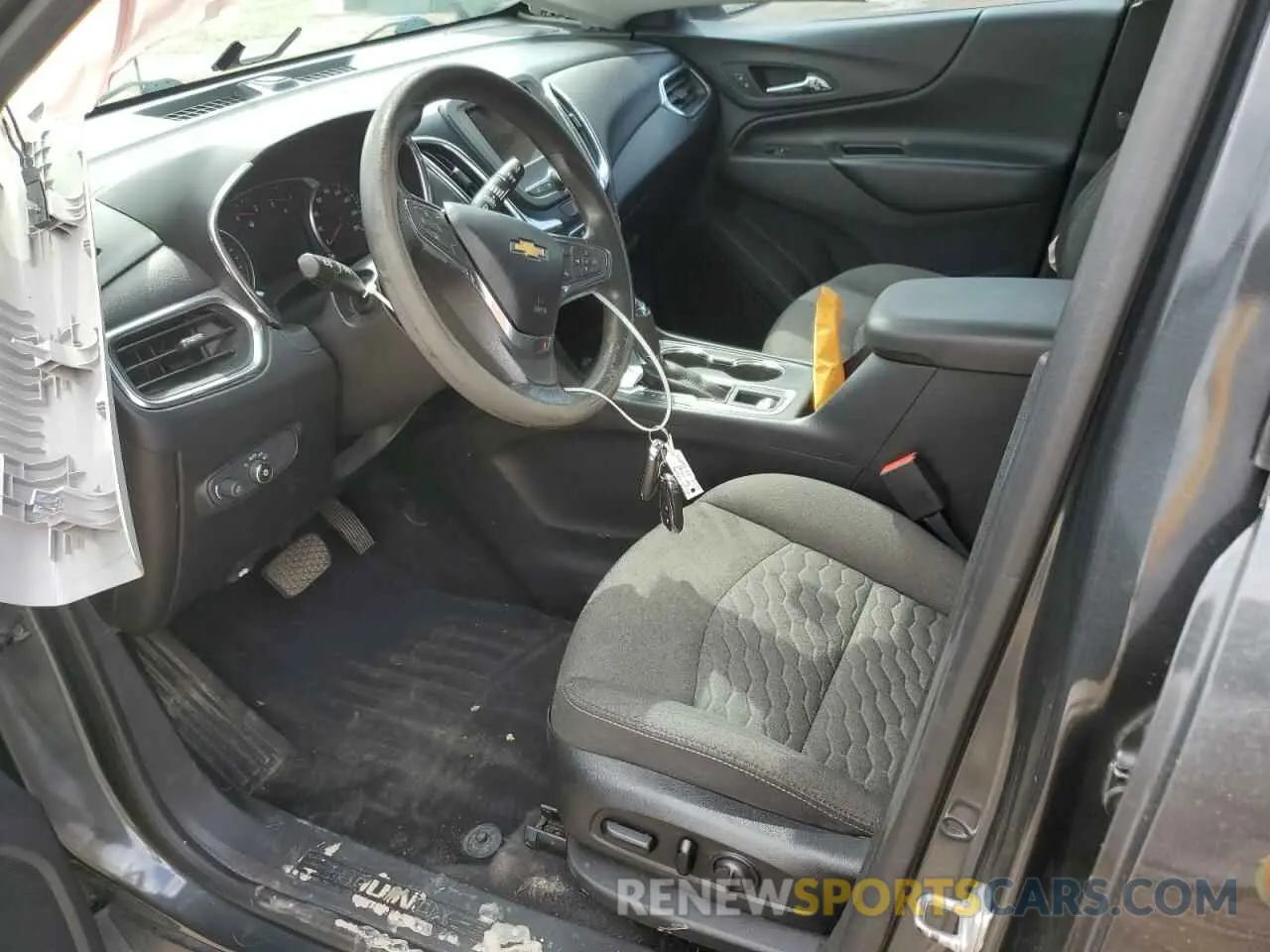 7 Photograph of a damaged car 2GNAXUEV6K6246743 CHEVROLET EQUINOX 2019