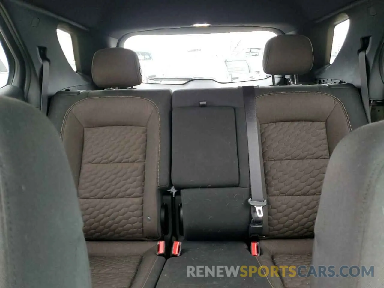 10 Photograph of a damaged car 2GNAXUEV6K6298227 CHEVROLET EQUINOX 2019