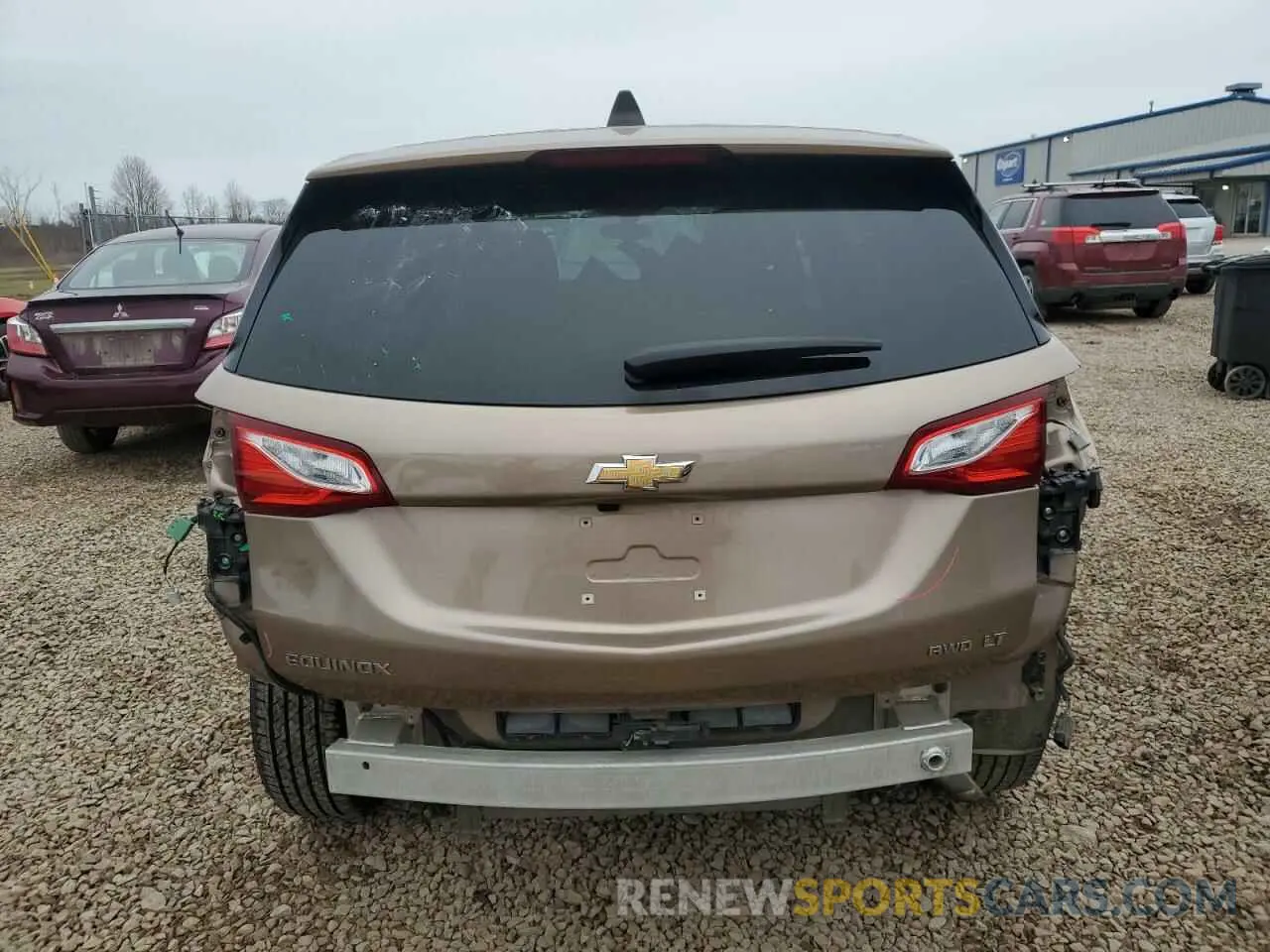 6 Photograph of a damaged car 2GNAXUEV6K6298227 CHEVROLET EQUINOX 2019