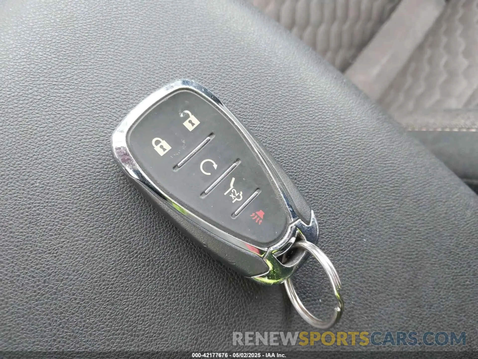 11 Photograph of a damaged car 2GNAXUEV7K6118561 CHEVROLET EQUINOX 2019