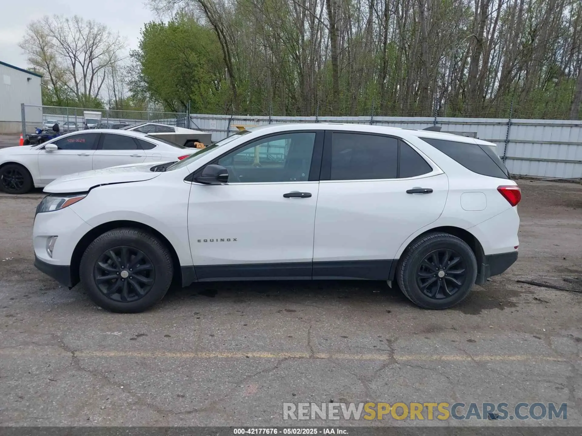 14 Photograph of a damaged car 2GNAXUEV7K6118561 CHEVROLET EQUINOX 2019