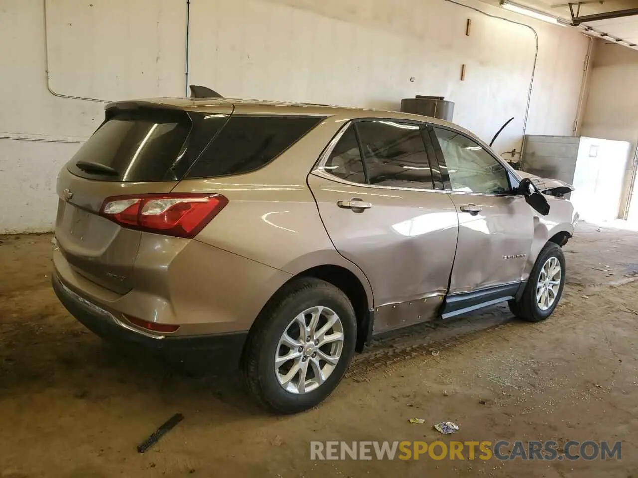 3 Photograph of a damaged car 2GNAXUEV7K6128667 CHEVROLET EQUINOX 2019