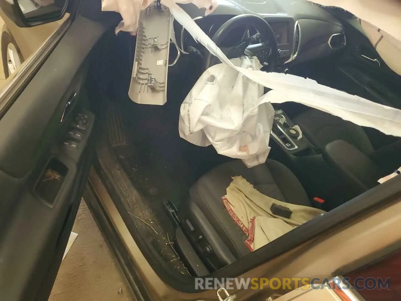 8 Photograph of a damaged car 2GNAXUEV7K6128667 CHEVROLET EQUINOX 2019