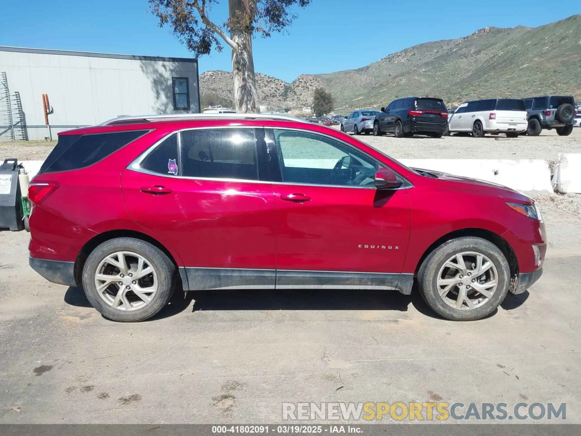 13 Photograph of a damaged car 2GNAXUEV7K6147249 CHEVROLET EQUINOX 2019