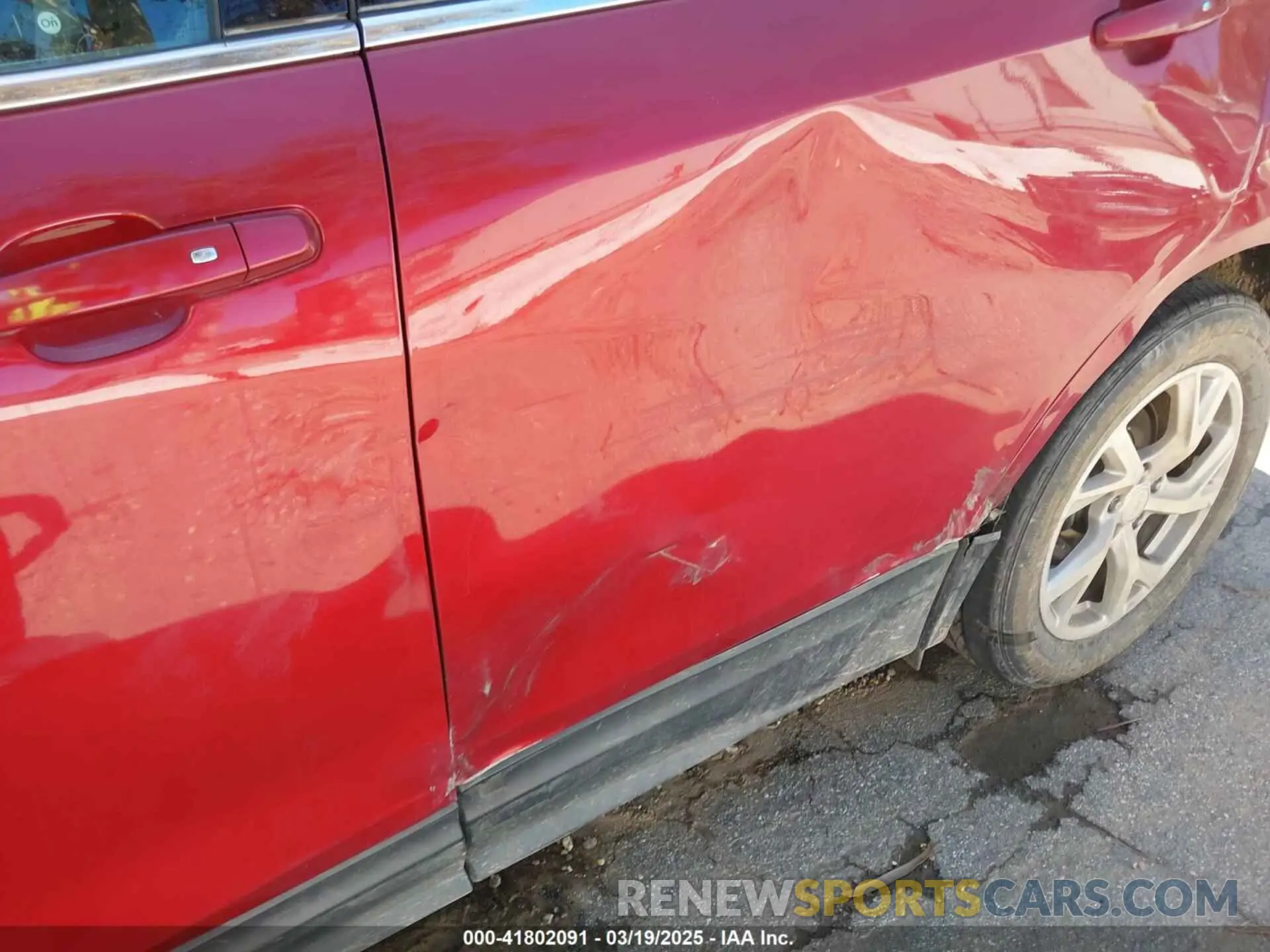 6 Photograph of a damaged car 2GNAXUEV7K6147249 CHEVROLET EQUINOX 2019