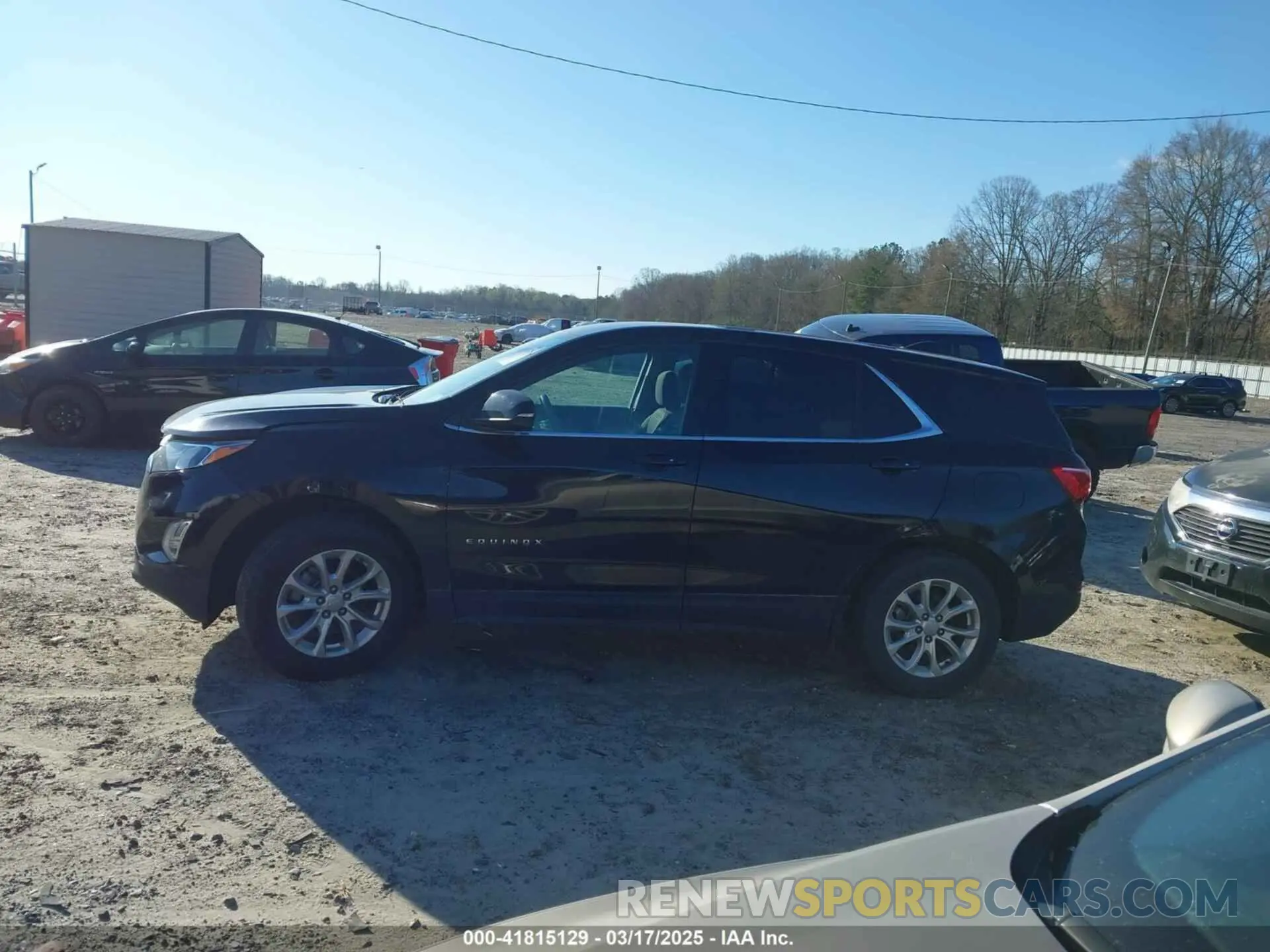14 Photograph of a damaged car 2GNAXUEV7K6242703 CHEVROLET EQUINOX 2019